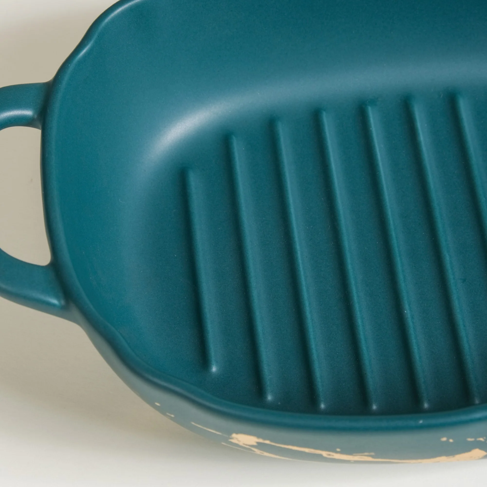 Grill Dish With Handles - Image 7