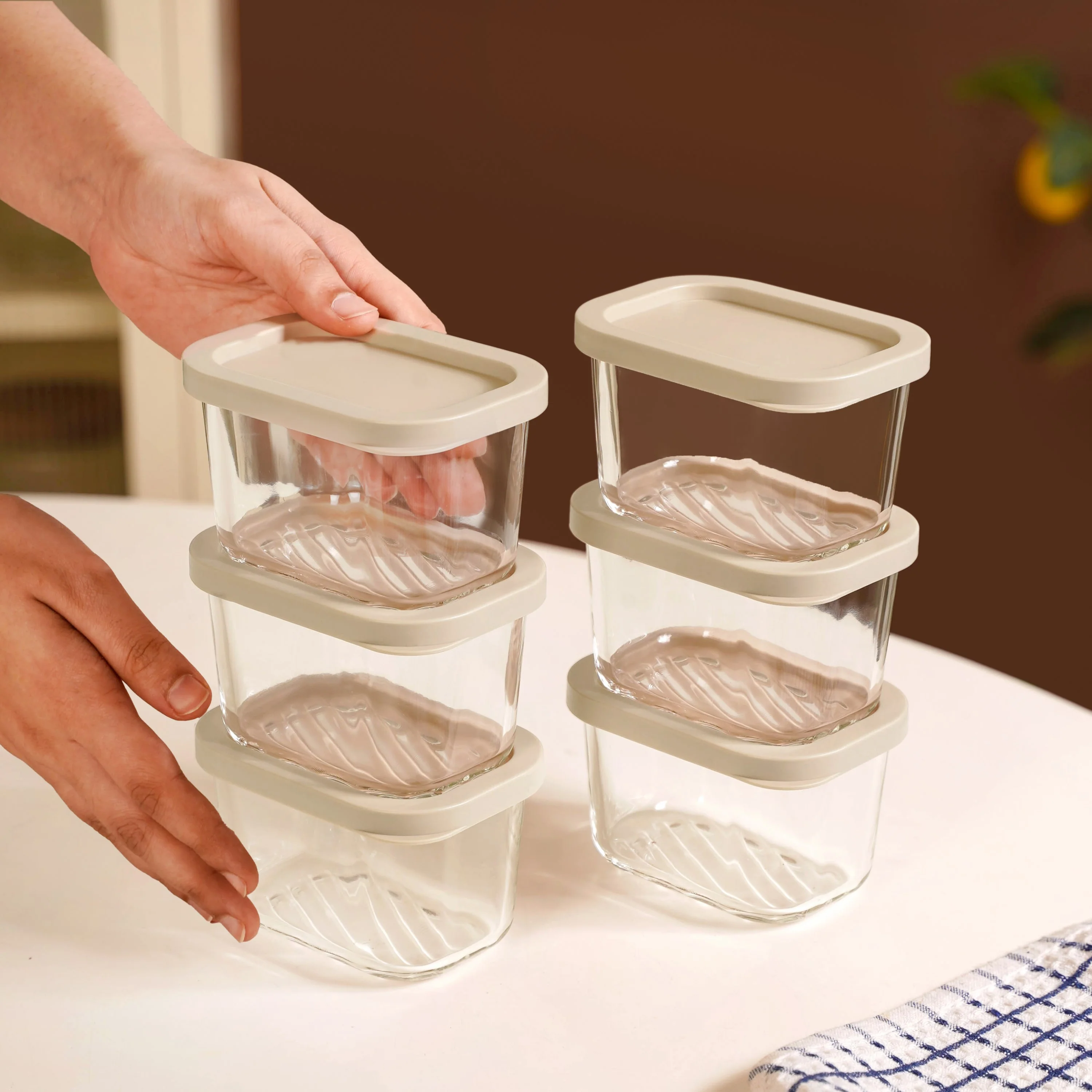 Groovo Stackable Food Storage Container Set Of 6 Beige 310ml - Image 3