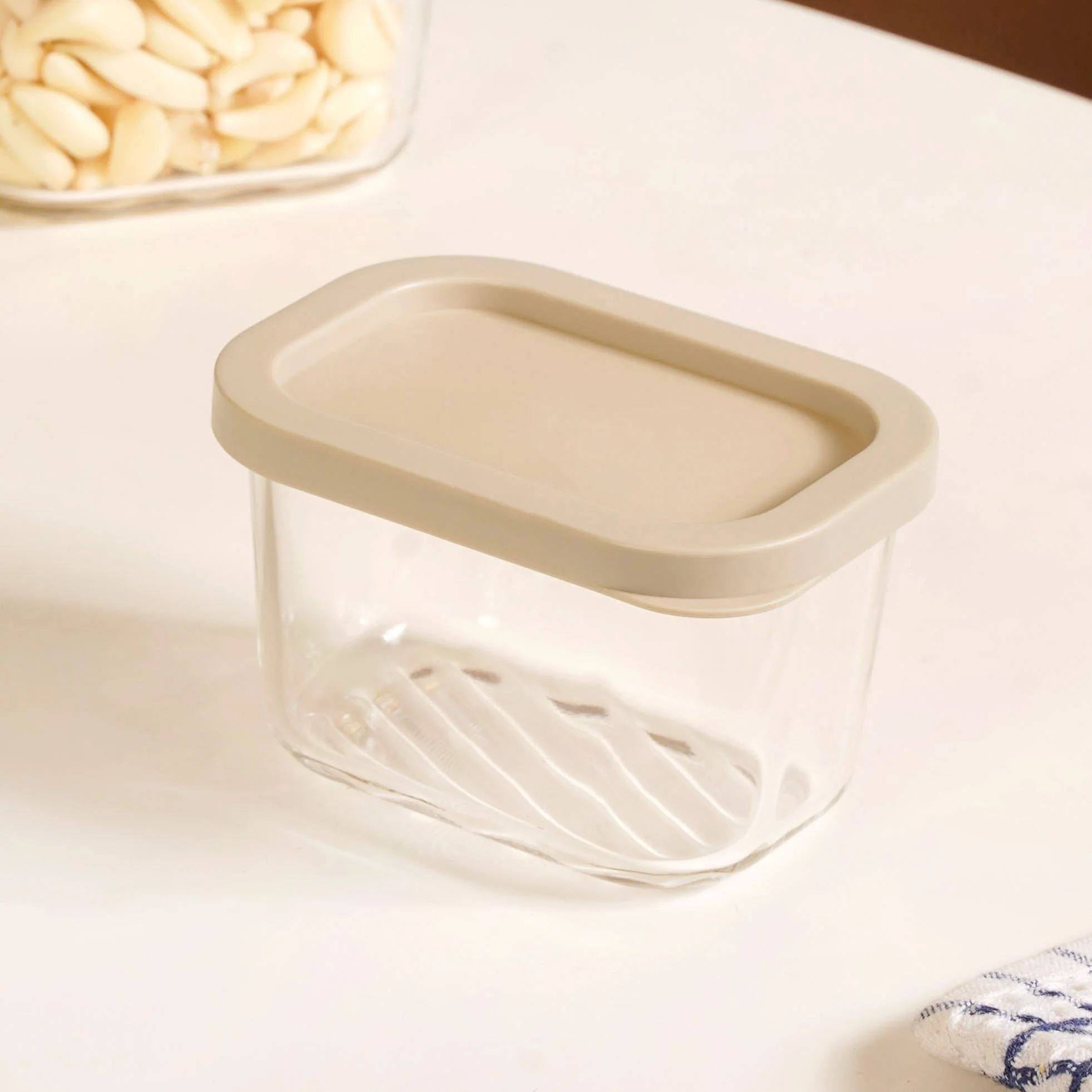 Groovo Stackable Food Storage Container Set Of 6 Beige 310ml - Image 7