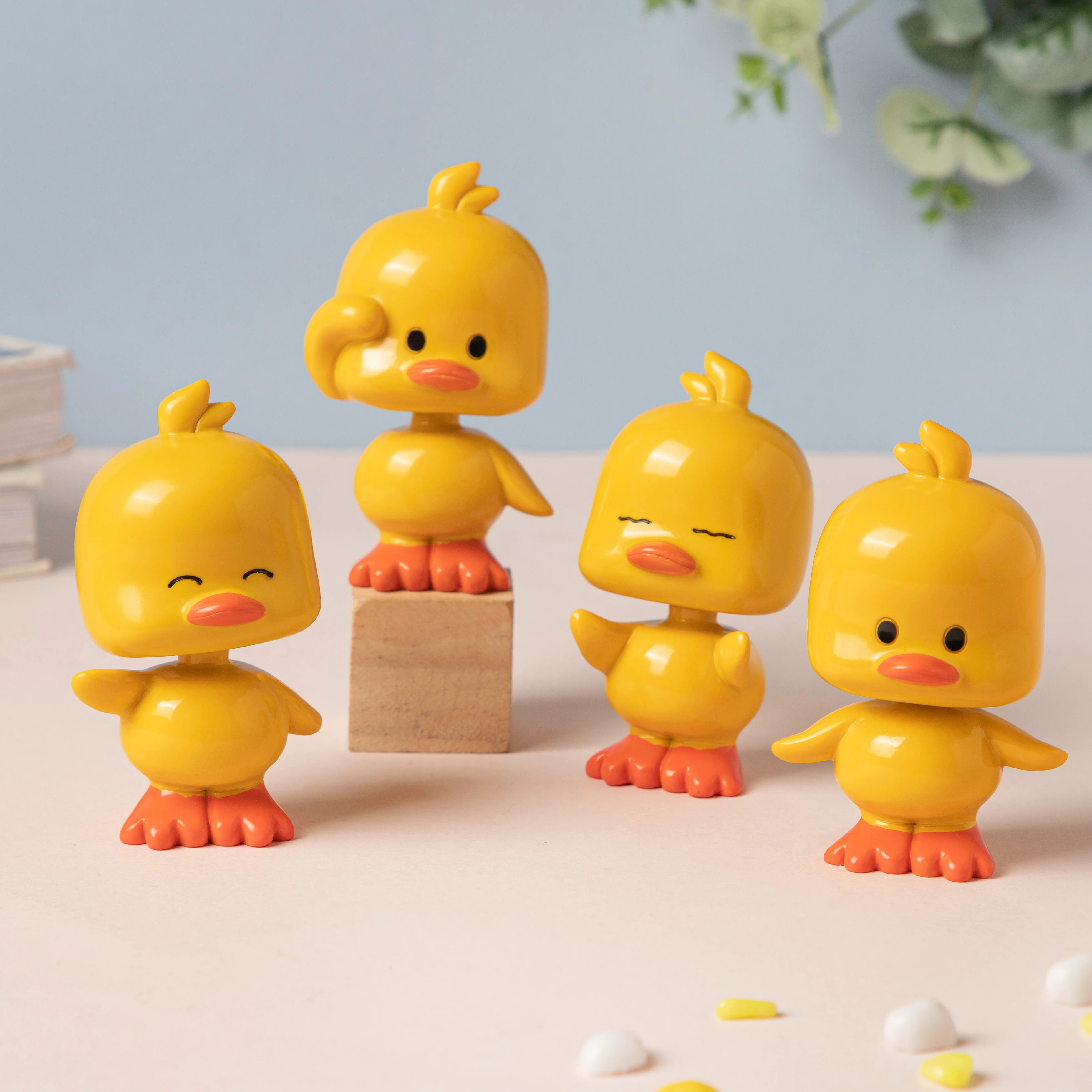 Grumpy Ducky Bobble Head Showpiece - Image 5