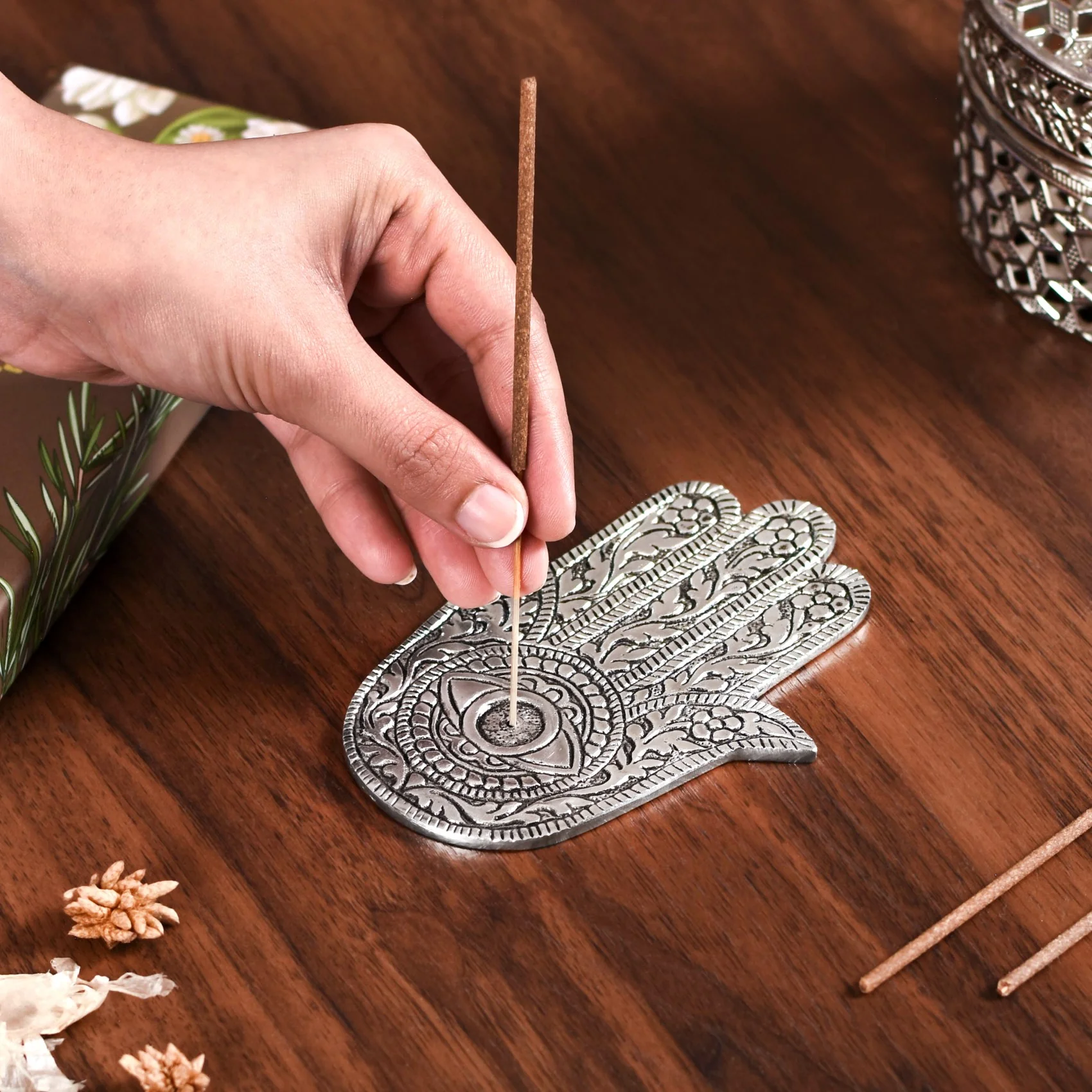 Hamsa Evil Eye Agarbatti Stand With Vanilla Incense Sticks - Image 3