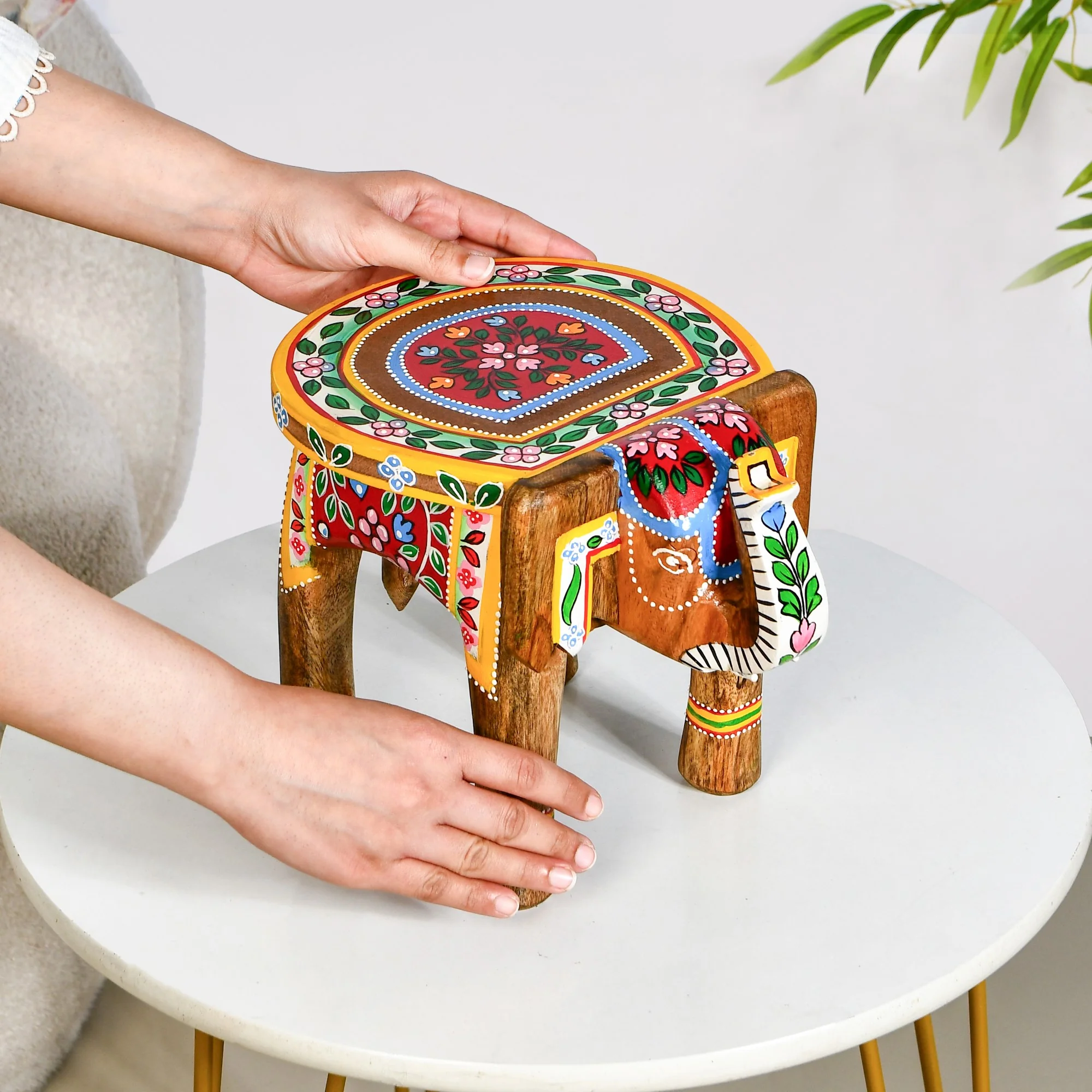 Handpainted Artistry Natural Mango Wood Elephant Riser - Image 2
