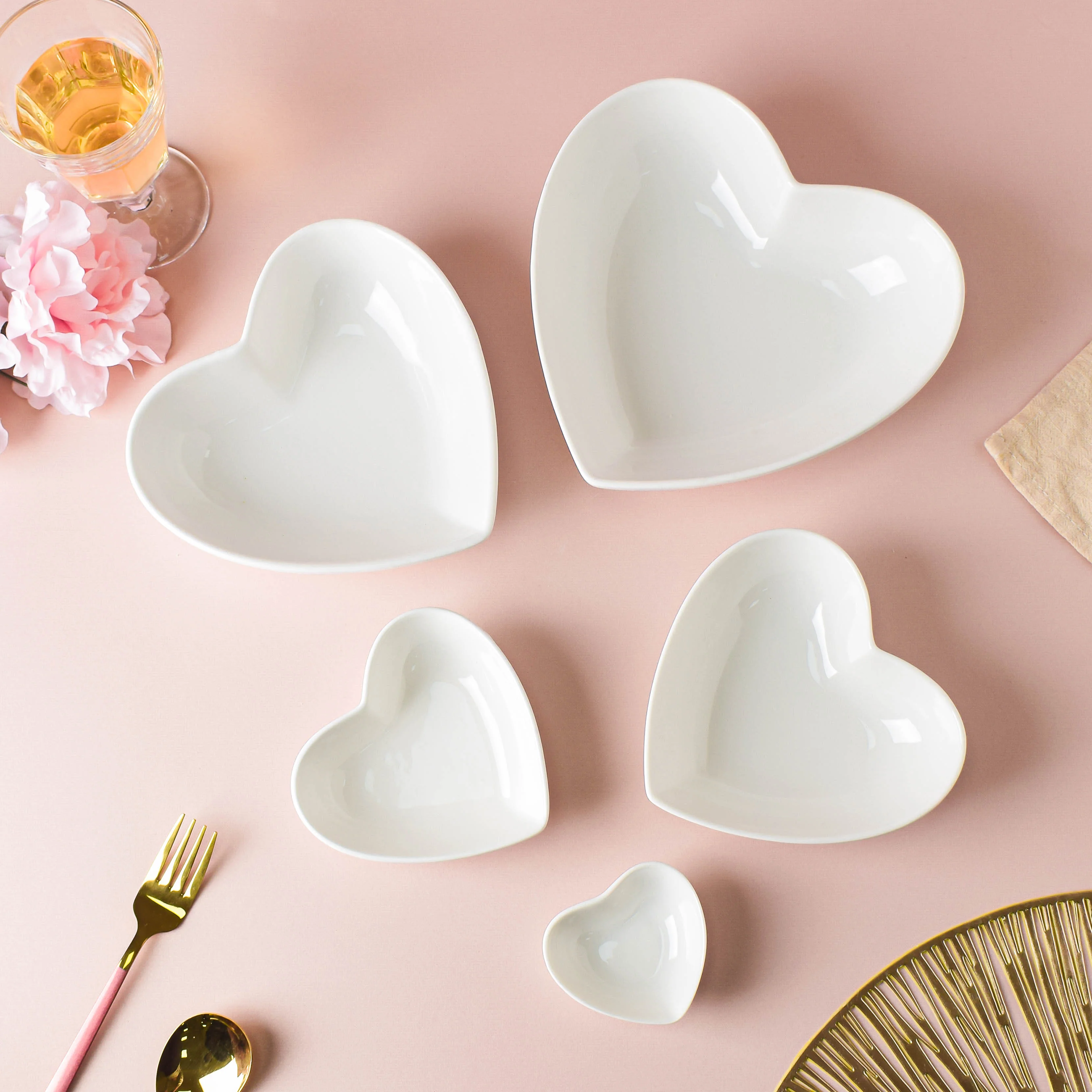 White Heart Serving Bowl - Image 7