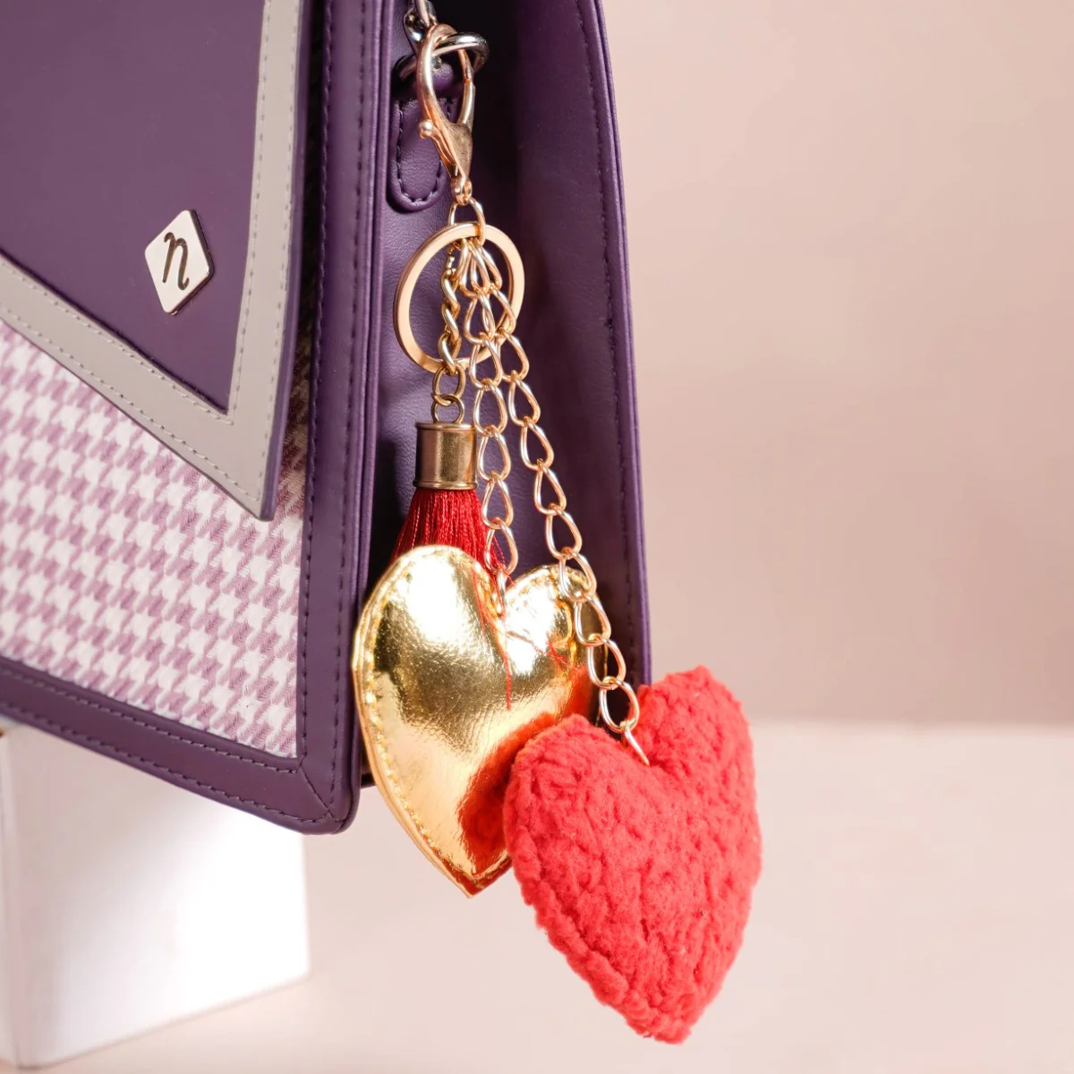 Heart Keychain Set Of 2 Red White Gold 8 Inch - Image 9