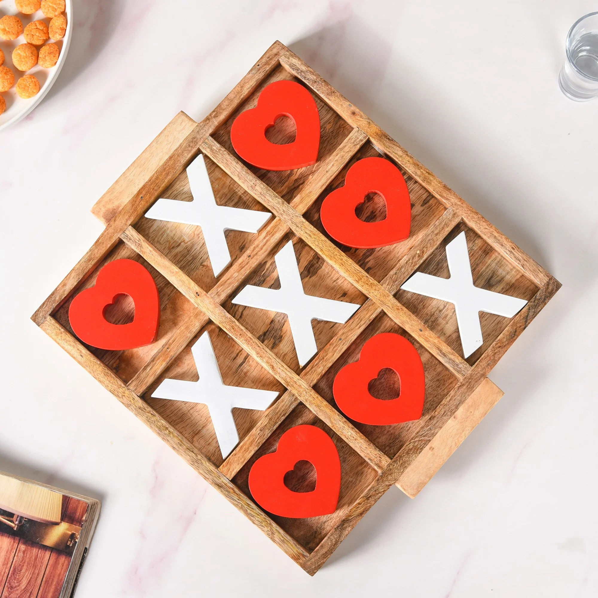 Hearts Tic Tac Toe Party Game - Image 3