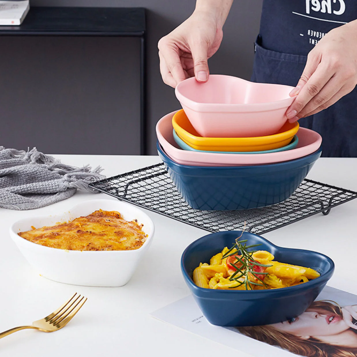 Hearty Ceramic Bakeware Small Pink 6 Inch - Image 2