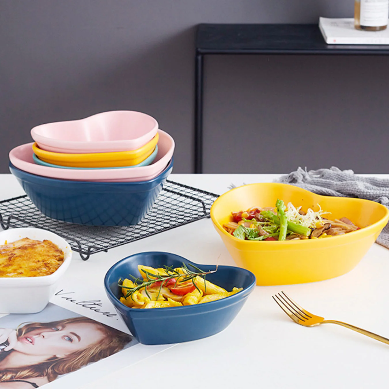Hearty Ceramic Bakeware Small Pink 6 Inch - Image 3