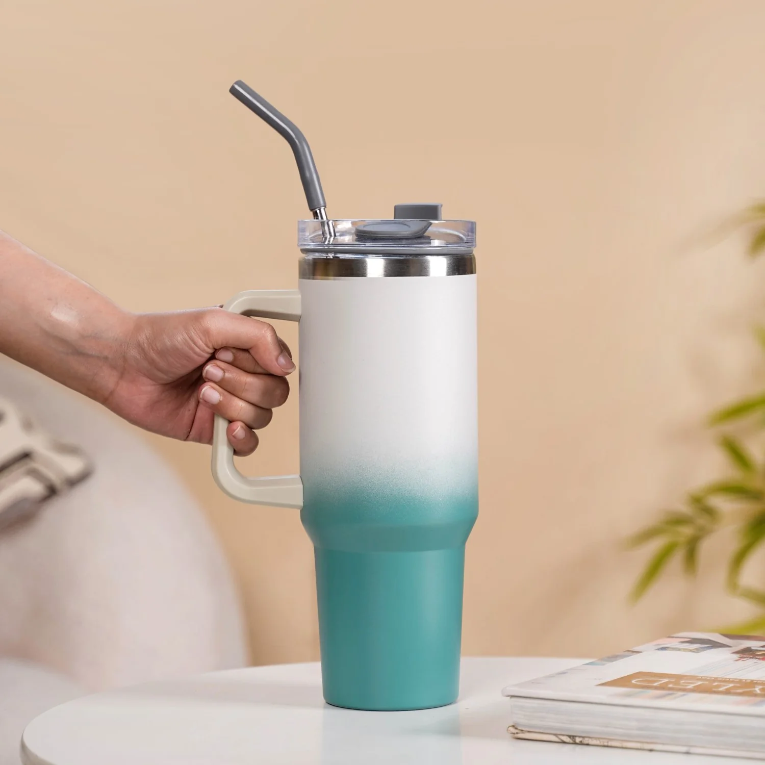 Heat Insulated Steel Water Bottle For Travel 1200ml - Image 4