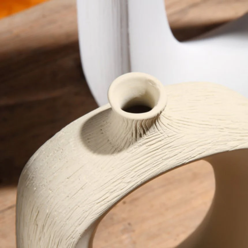 Hollow Vase - Image 7