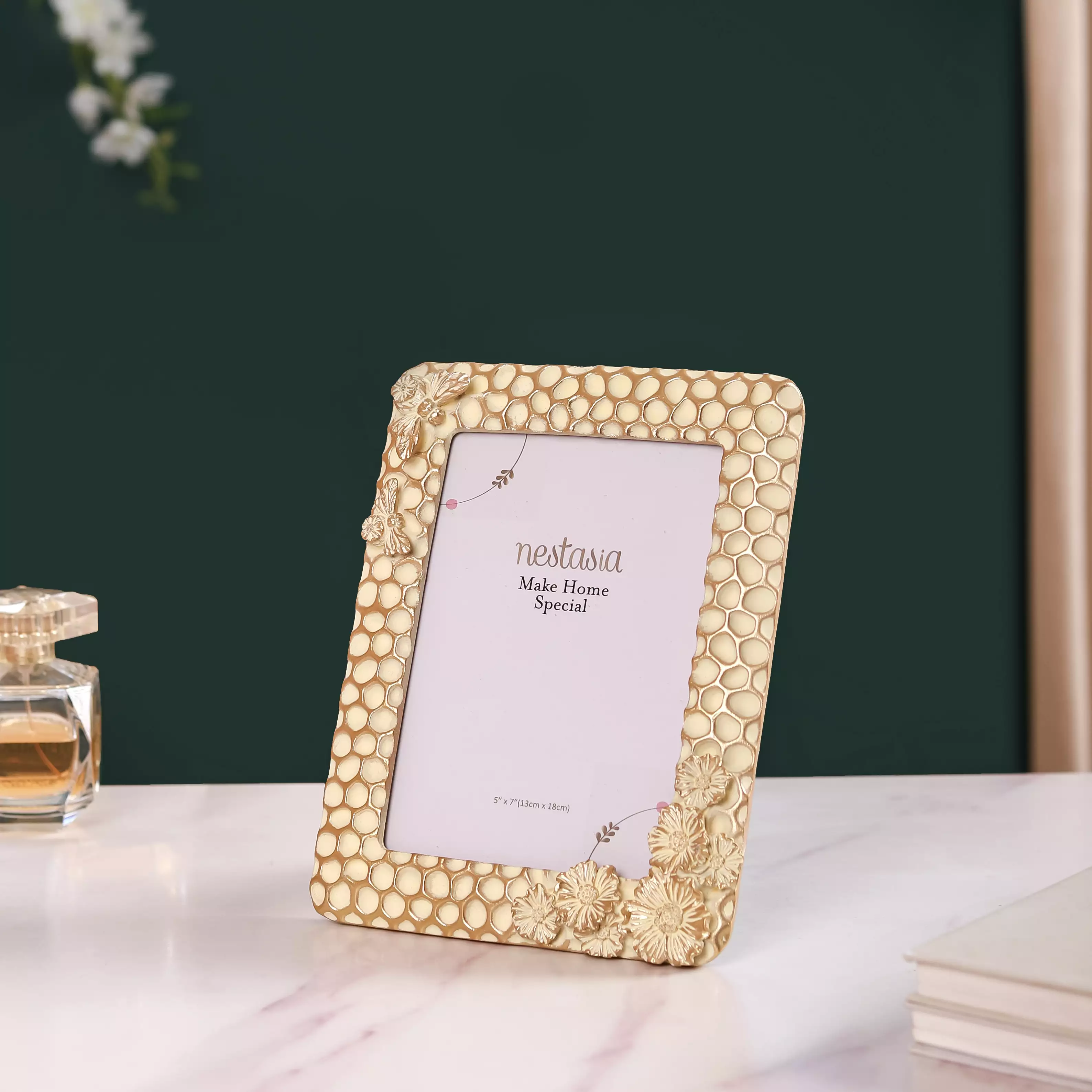 Honeycomb Gold Frame Large 9"x7" - Image 3