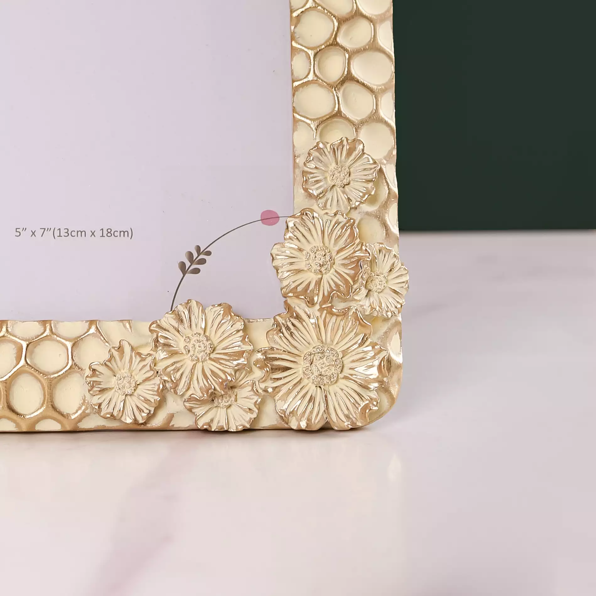 Honeycomb Gold Frame Large 9"x7" - Image 9