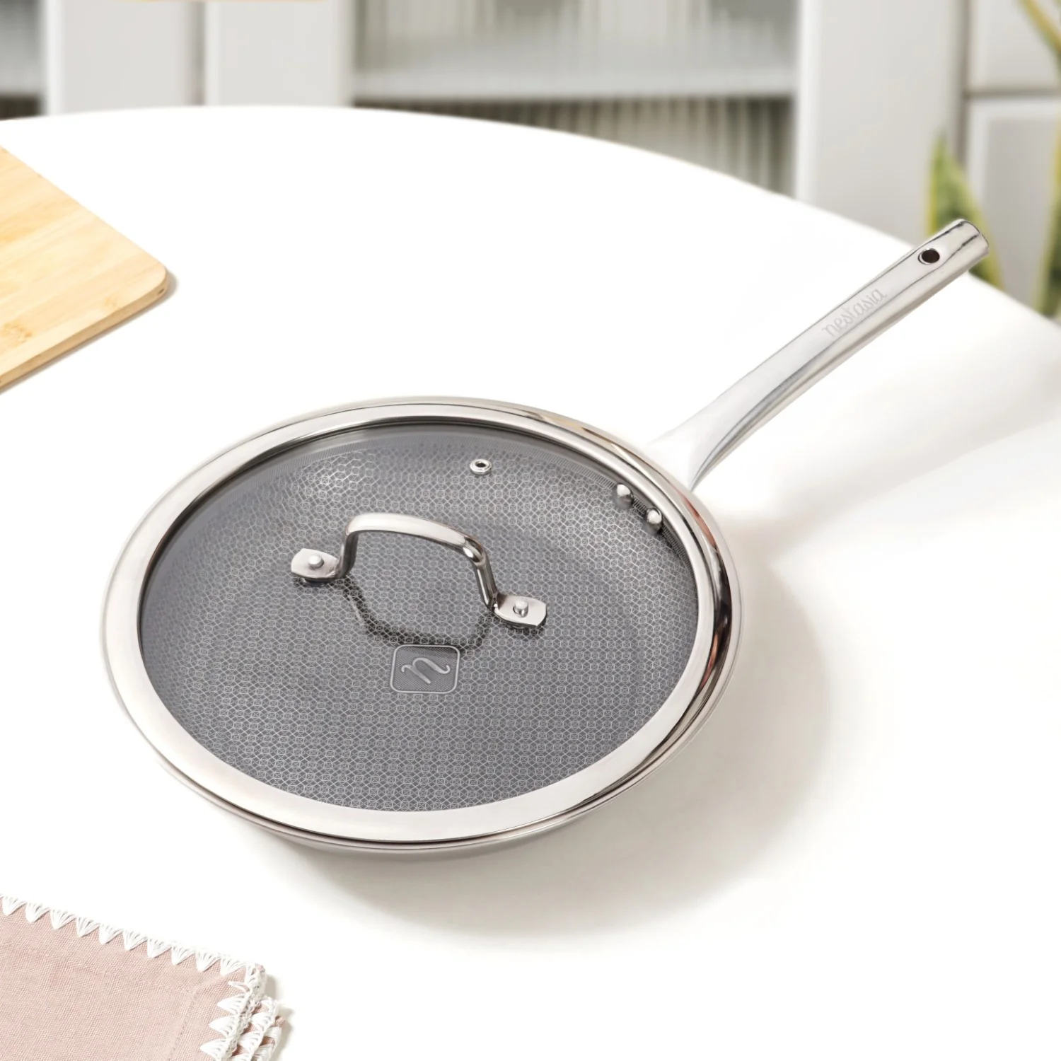 Honeycomb Non Stick Triply Frypan With Lid 1750ml - Image 2