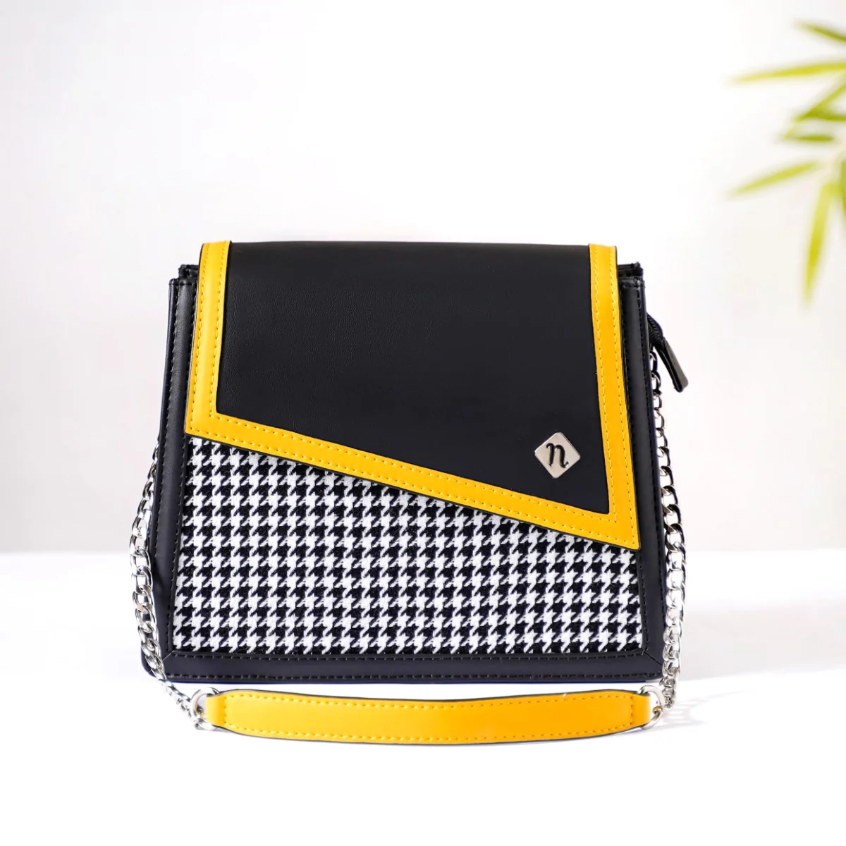 Houndstooth Diagonal Flap Handbag For Women - Image 7