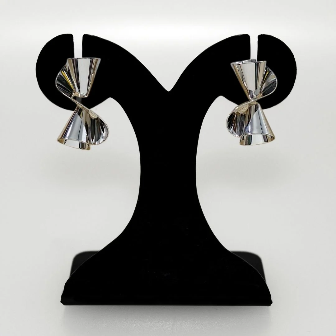 Hourglass Twist Earrings Silver - Image 6