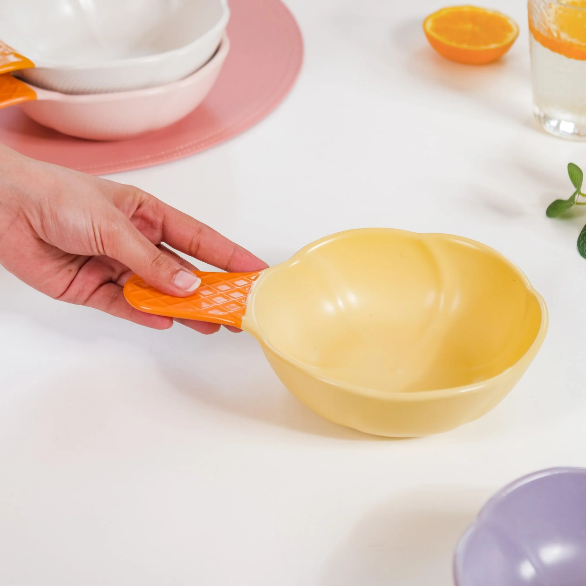 Ice Cream Shape Bowl With Handle 400 ml - Image 3