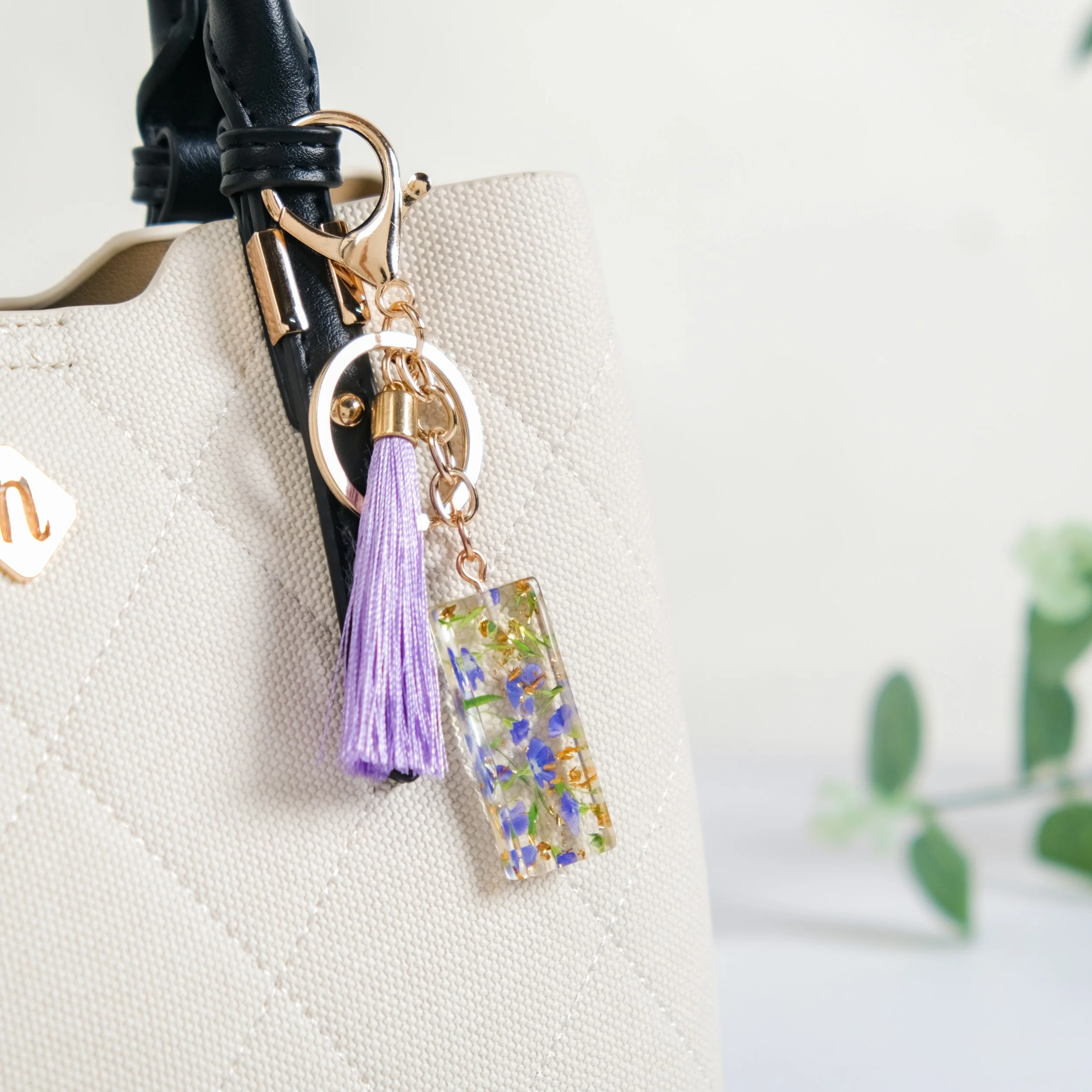 Iconic I Resin Keyring With Lavender Tassel - Image 3
