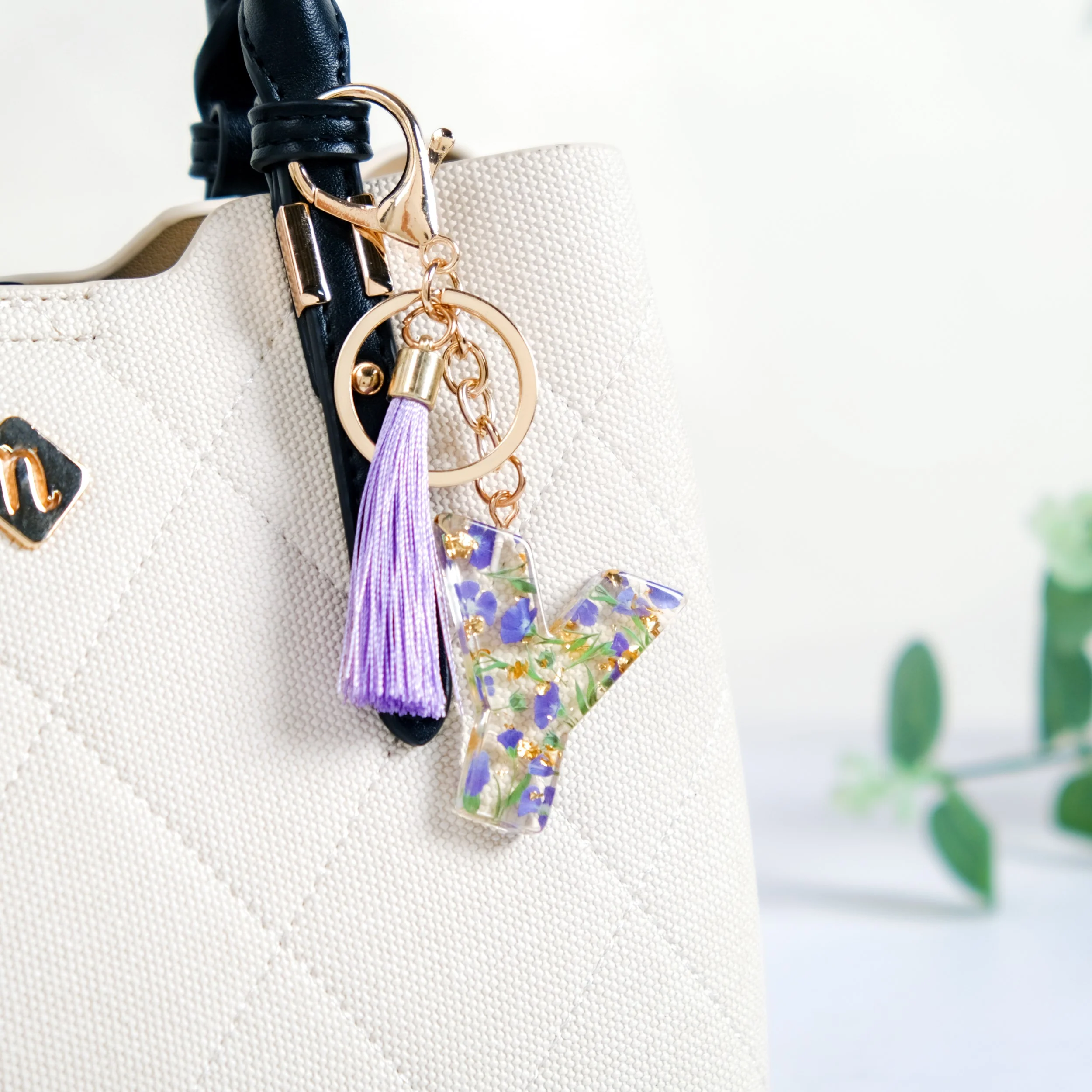 Infinite Charm Y Pressed Flower Keychain - Image 3