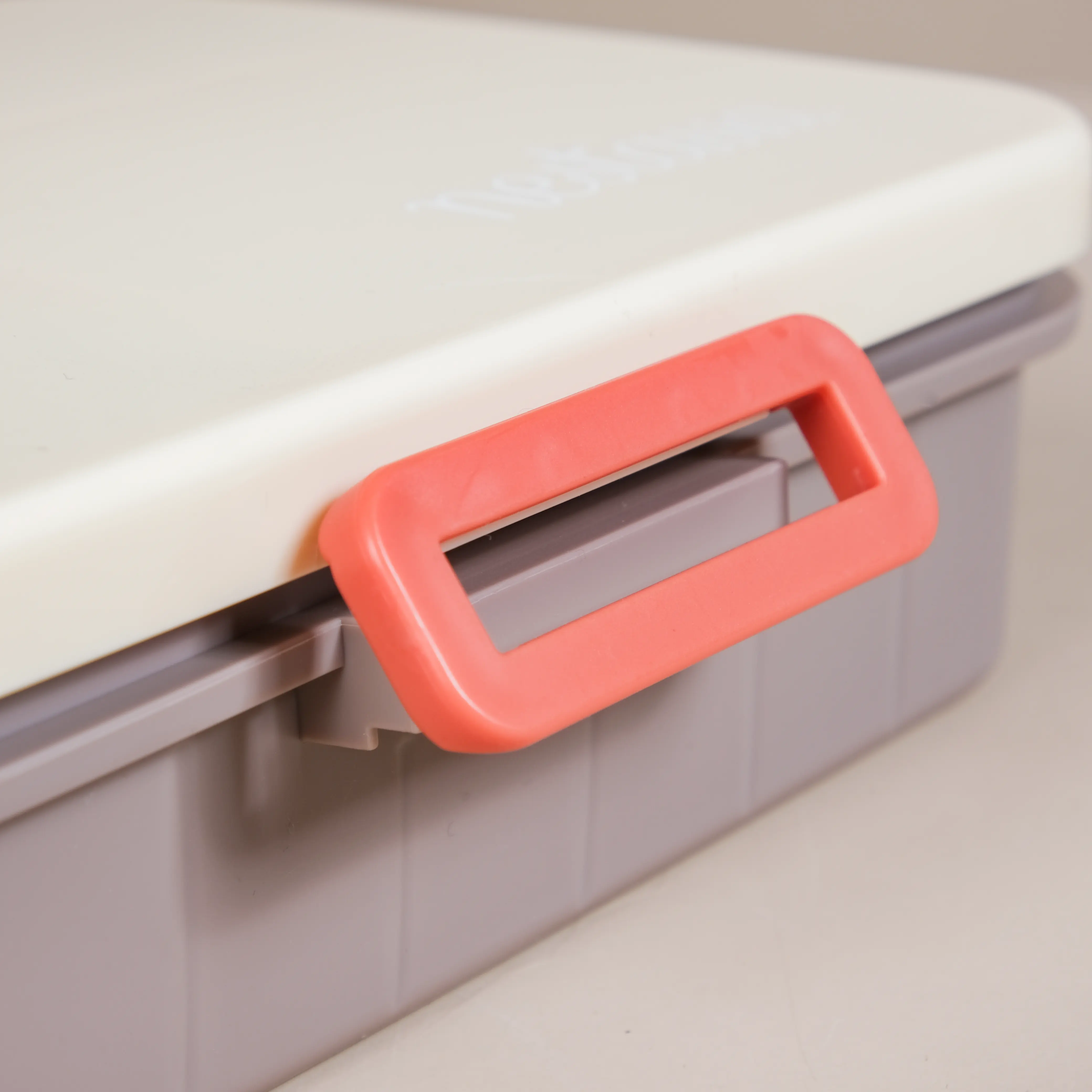 Insulated Bento Lunch Box With 4 Sections 900ml - Image 18