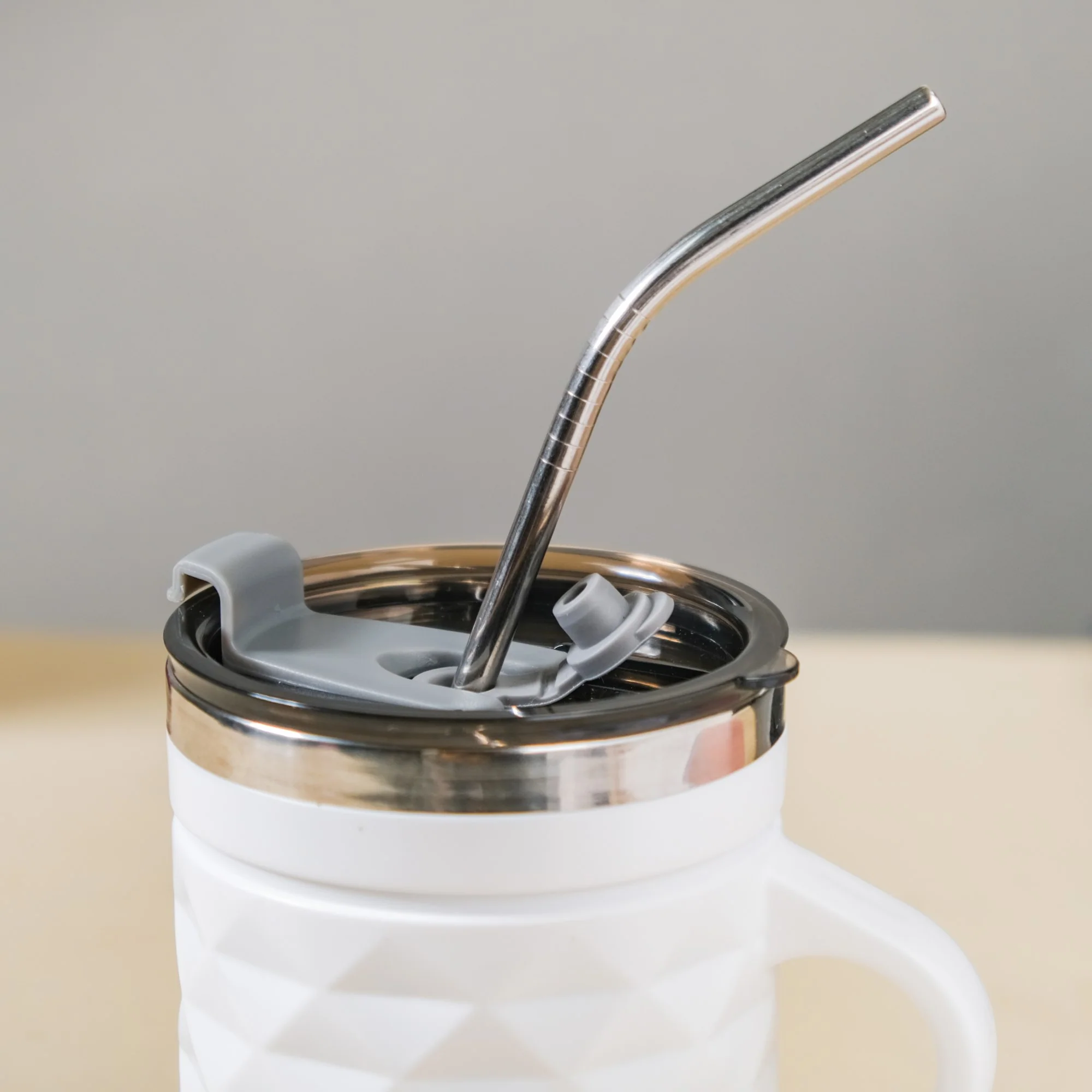 Stainless Steel Travel Mug White 400ml - Image 20