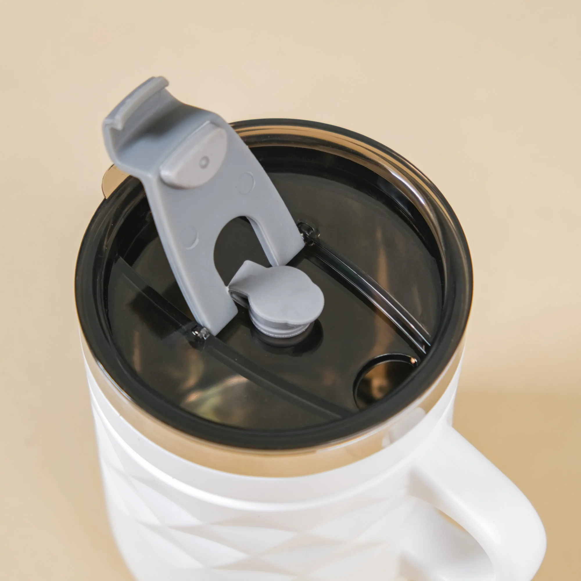 Stainless Steel Travel Mug White 400ml - Image 21