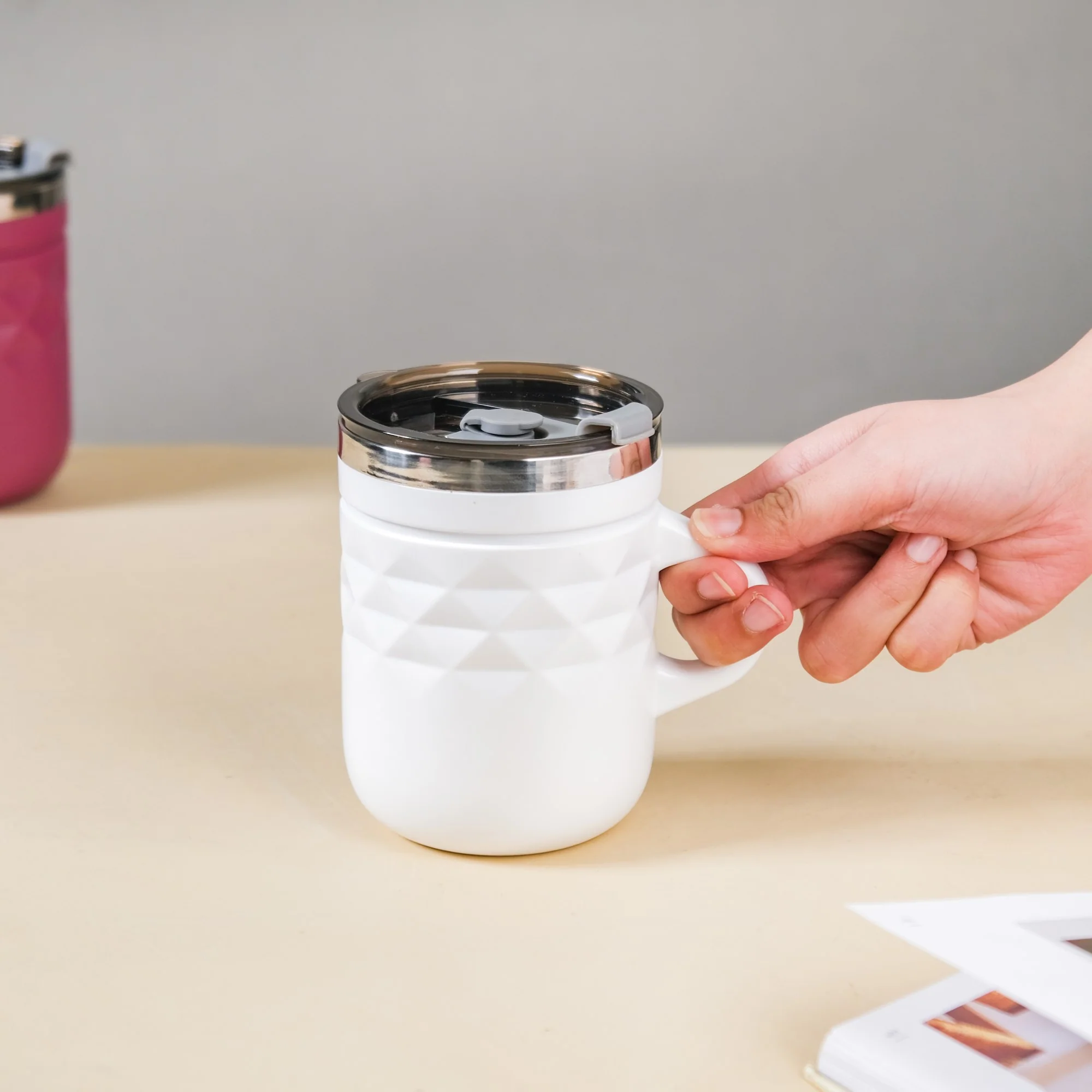 Stainless Steel Travel Mug White 400ml - Image 5