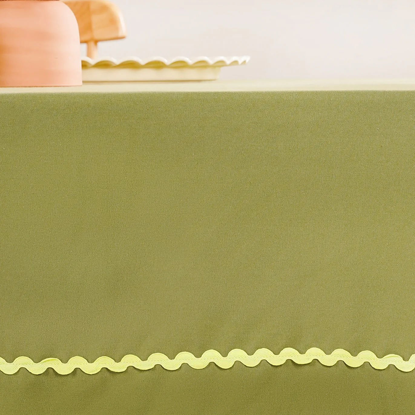 Isabelle Rick Rack Green 6 Seater Cotton Table Cloth 217x163cm - Image 5