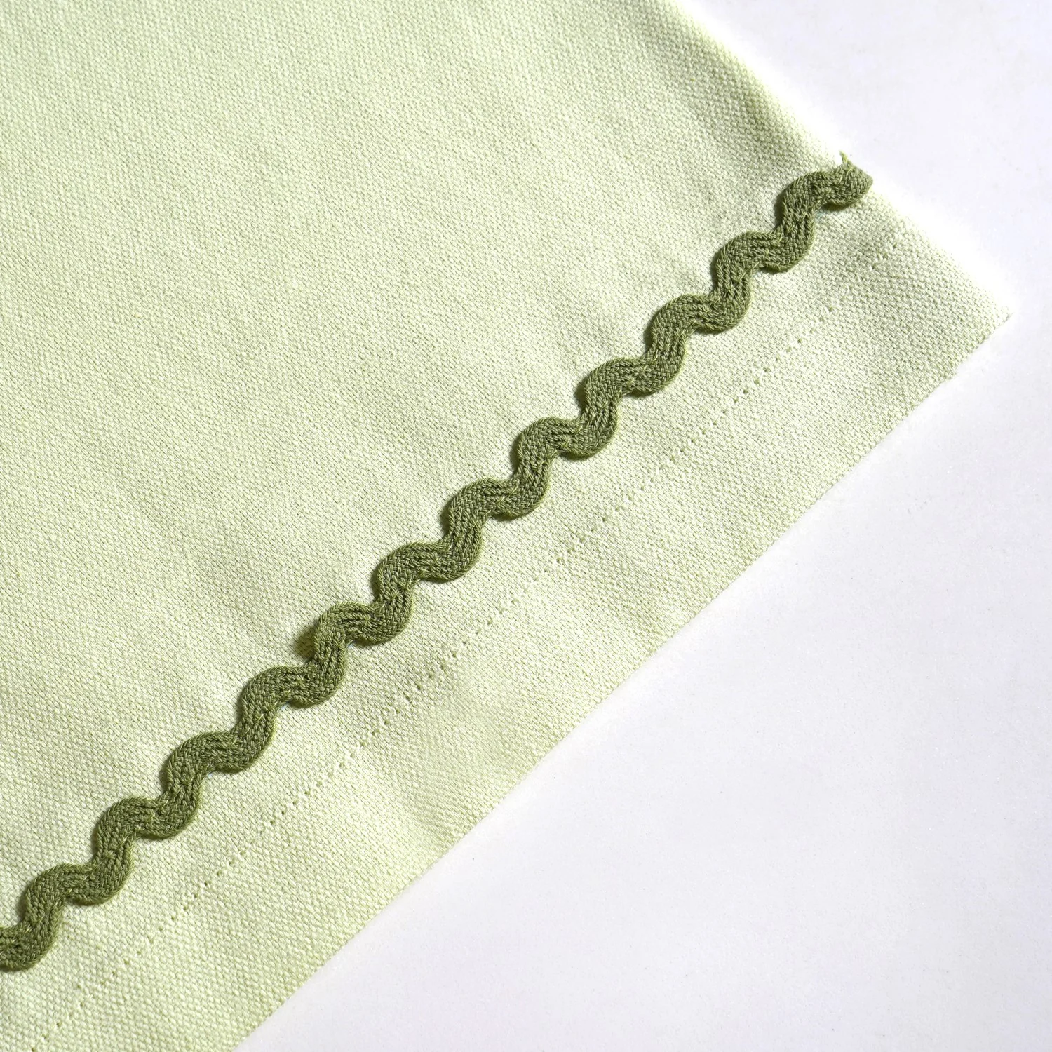 Isabelle Set Of 6 Green Cotton Napkins With Rick Rack - Image 5