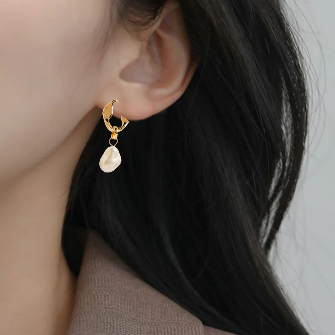 Ivory Gold Dangling Earrings - Image 5