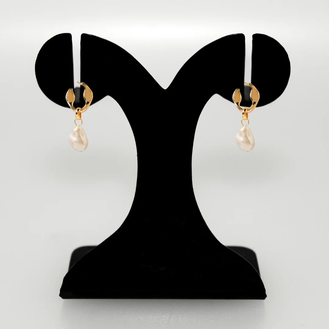 Ivory Gold Dangling Earrings - Image 6