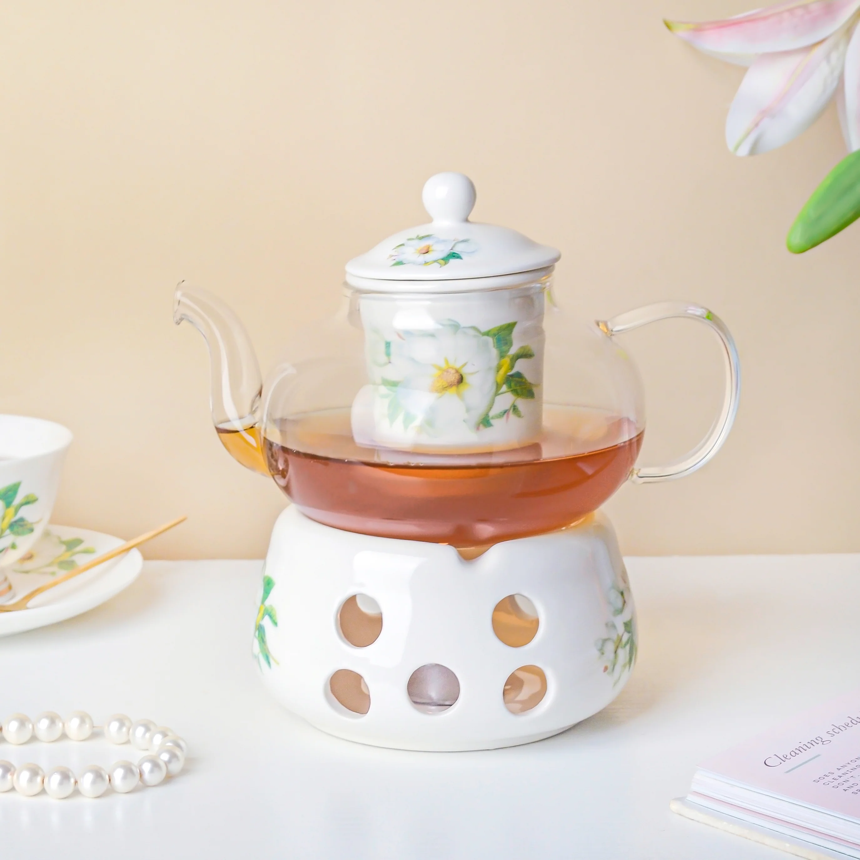 Jasmine White Glass Teapot With Warmer Base 700 ml