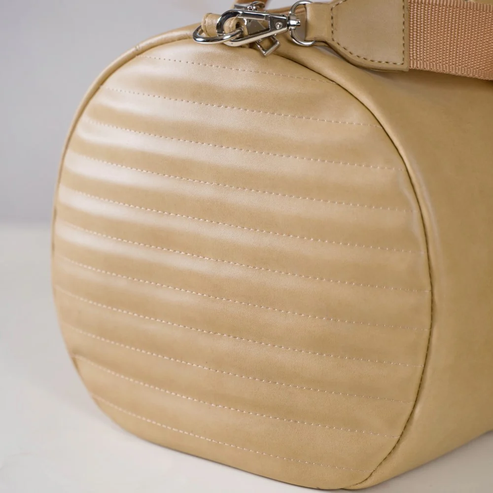 Jet-Setter Duffle Bag Beige Large 17x9 Inch - Image 12