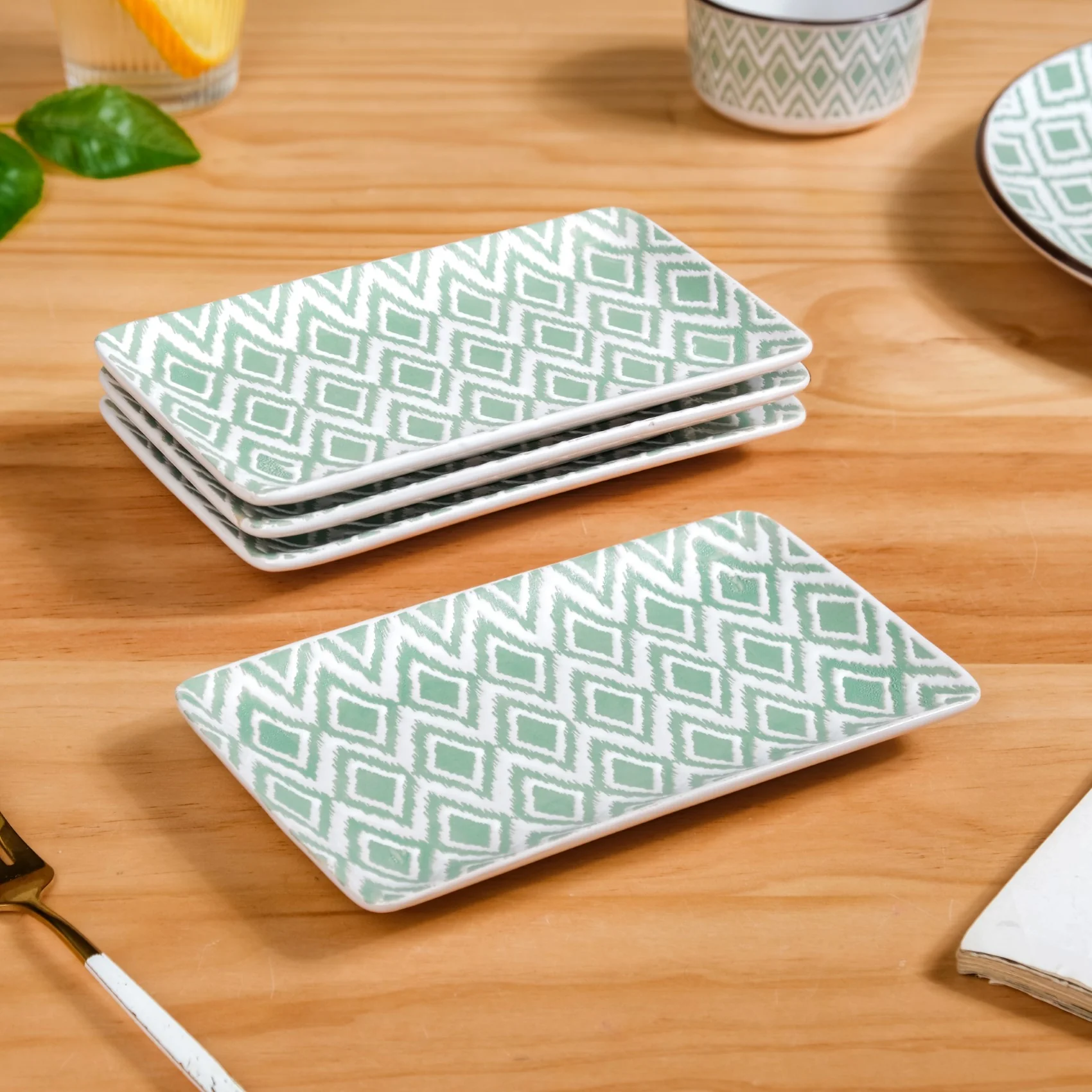 Kaleido Ceramic Platter Set Of 4 Green 7 Inch - Image 3