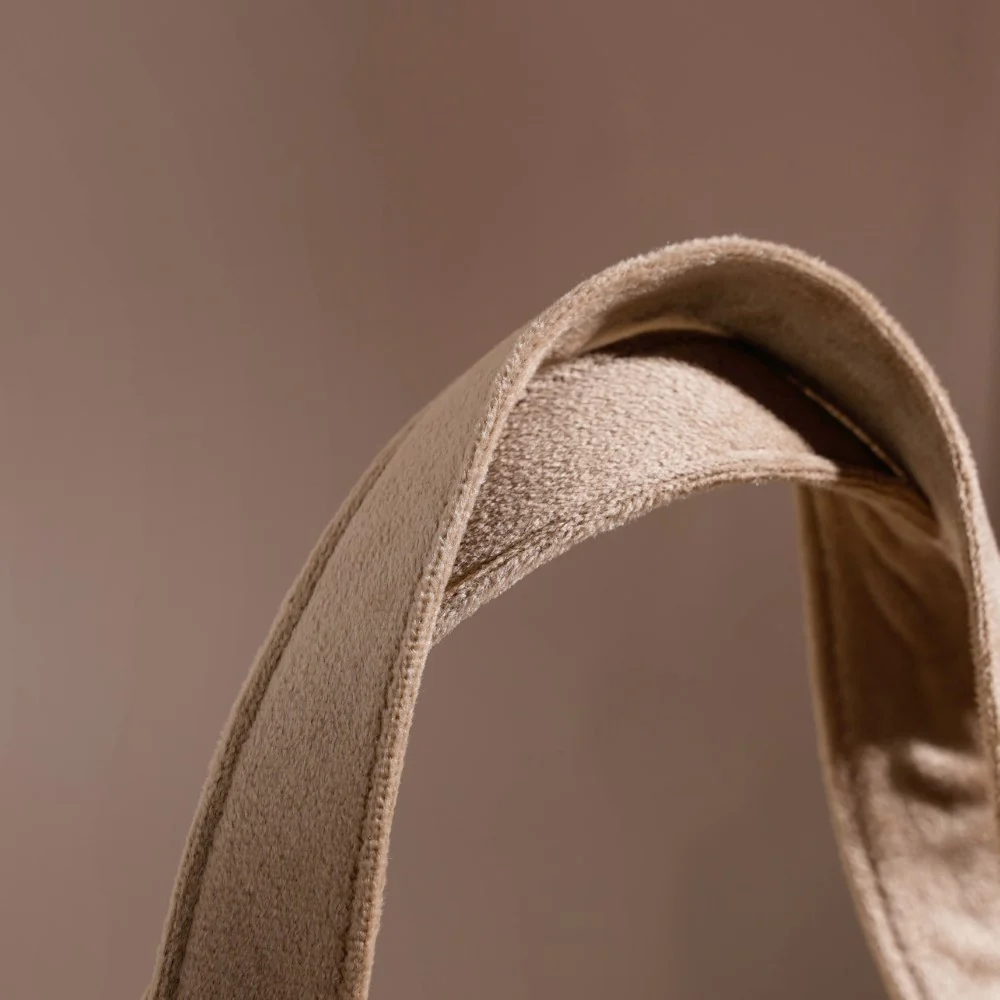 Laptop Bag Luxe Velvet Sleek Beige 14 x 10.5 Inch - Image 11