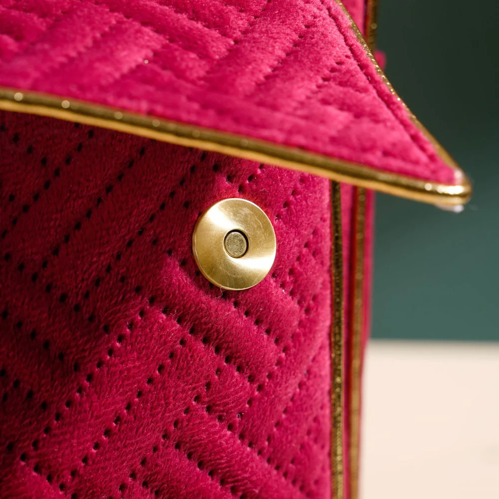 Laptop Bag Luxe Velvet Sleek Magenta Pink 14 x 10.5 Inch - Image 8