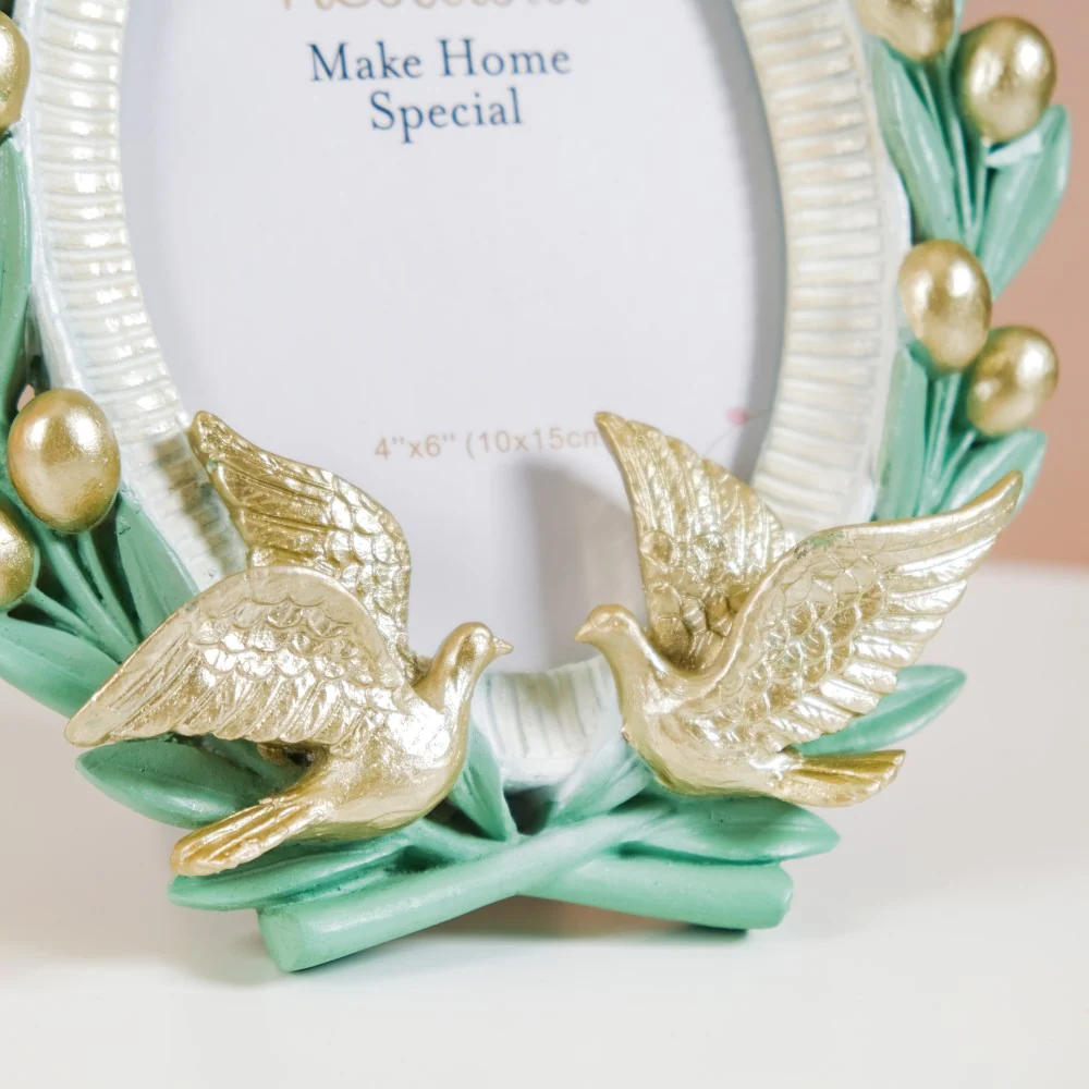 Laurel Branch With Doves Photo Frame 8"x5" - Image 4