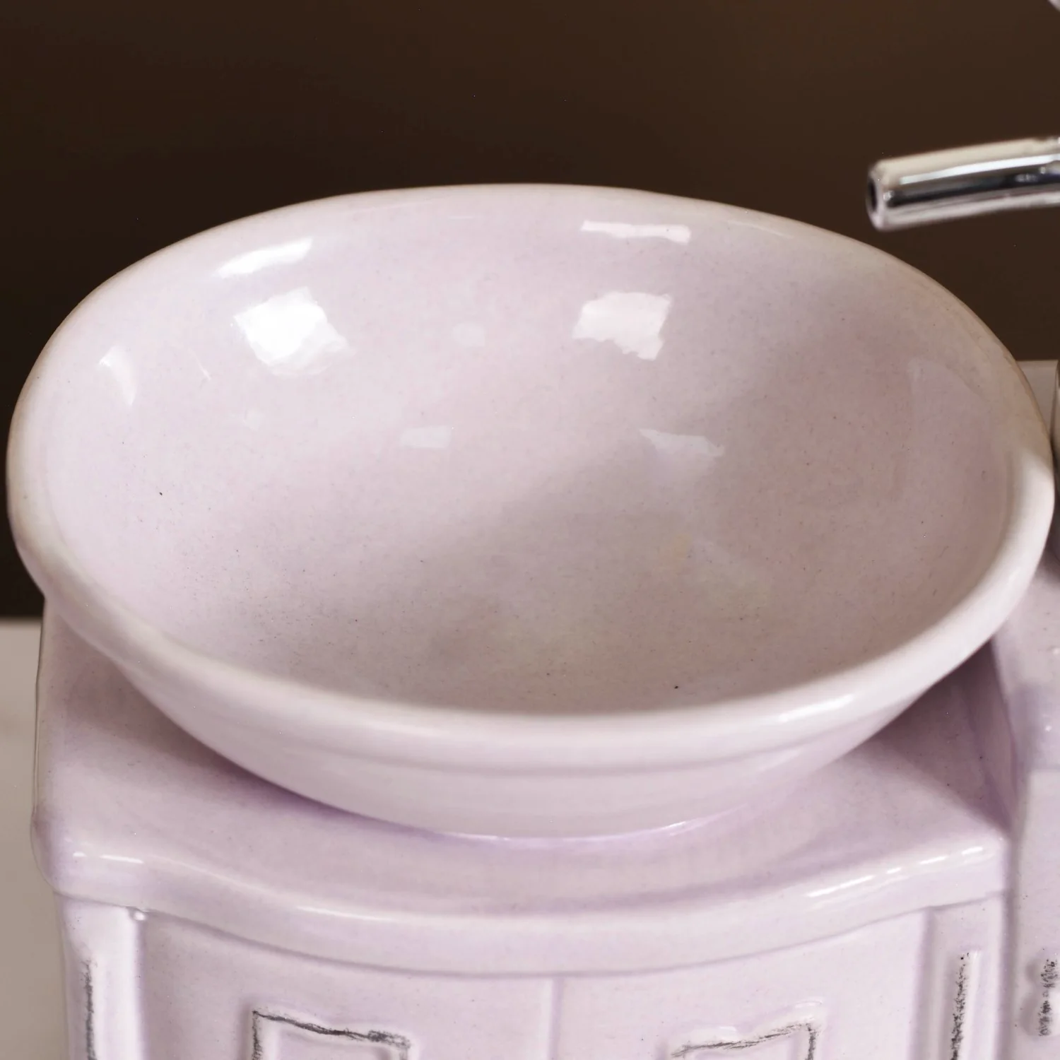 Lavender Sink Shaped Soap Dispenser - Image 10