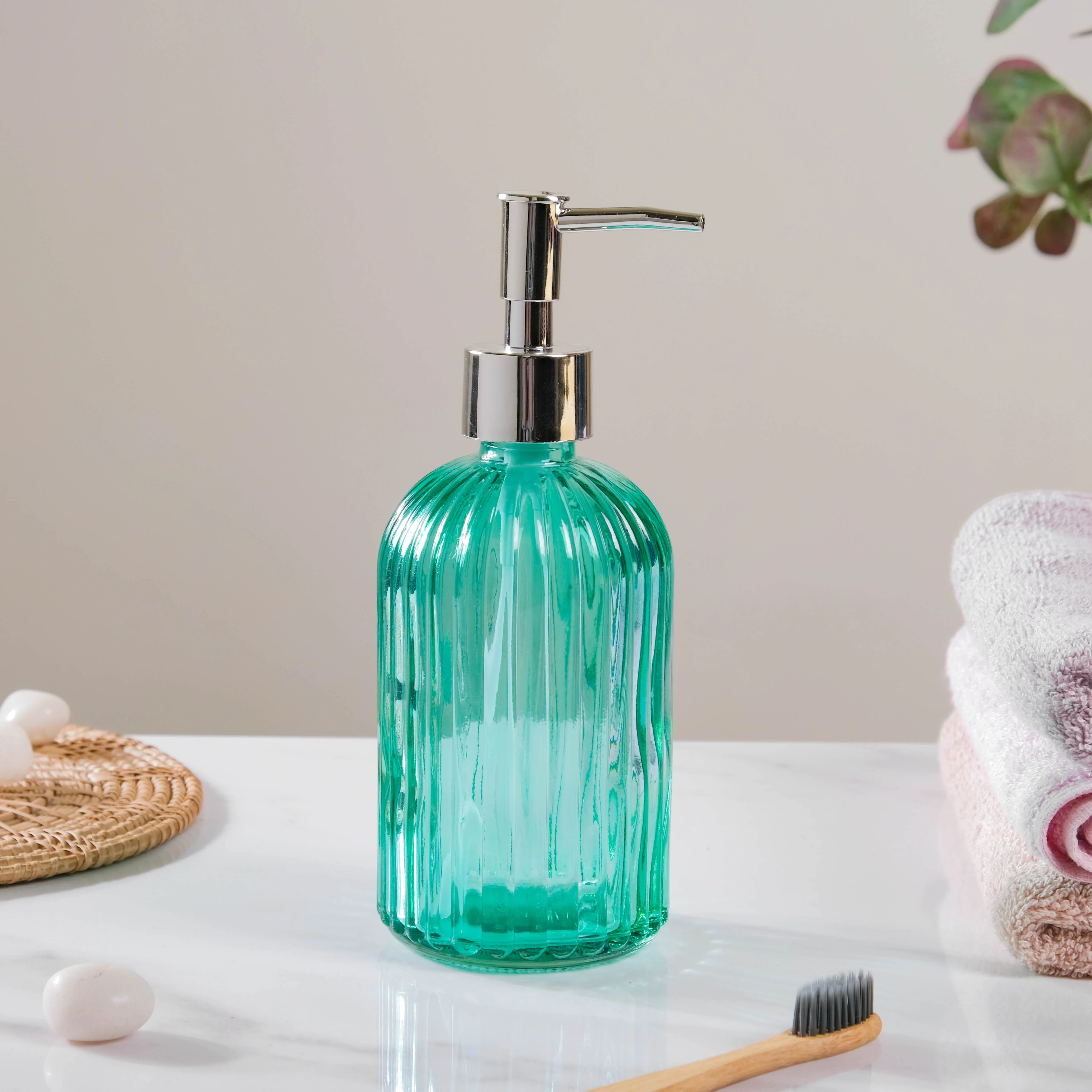 Lea Green Glass Dispenser With Nozzle
