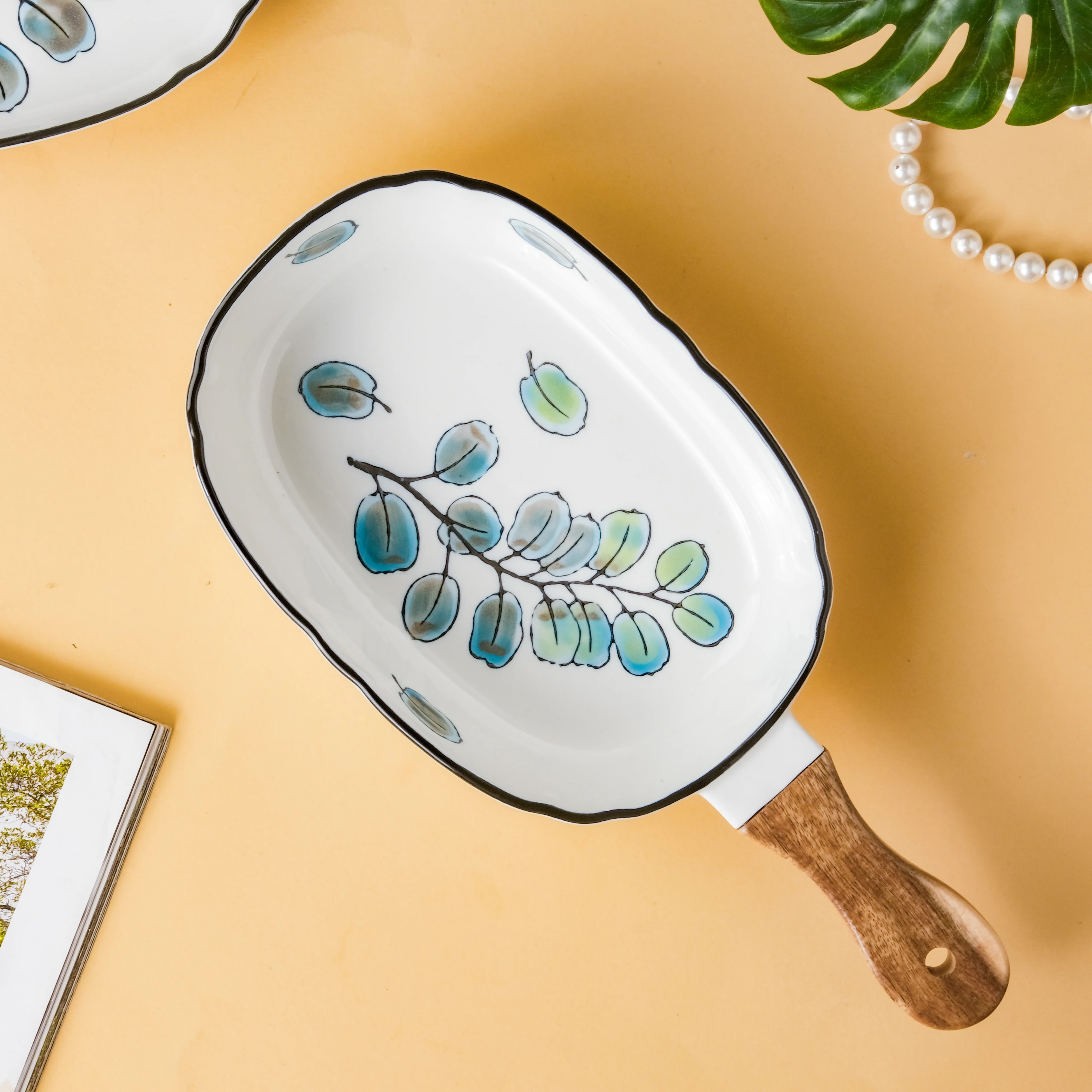 Leaf Ceramic Pasta Bowl - Image 10
