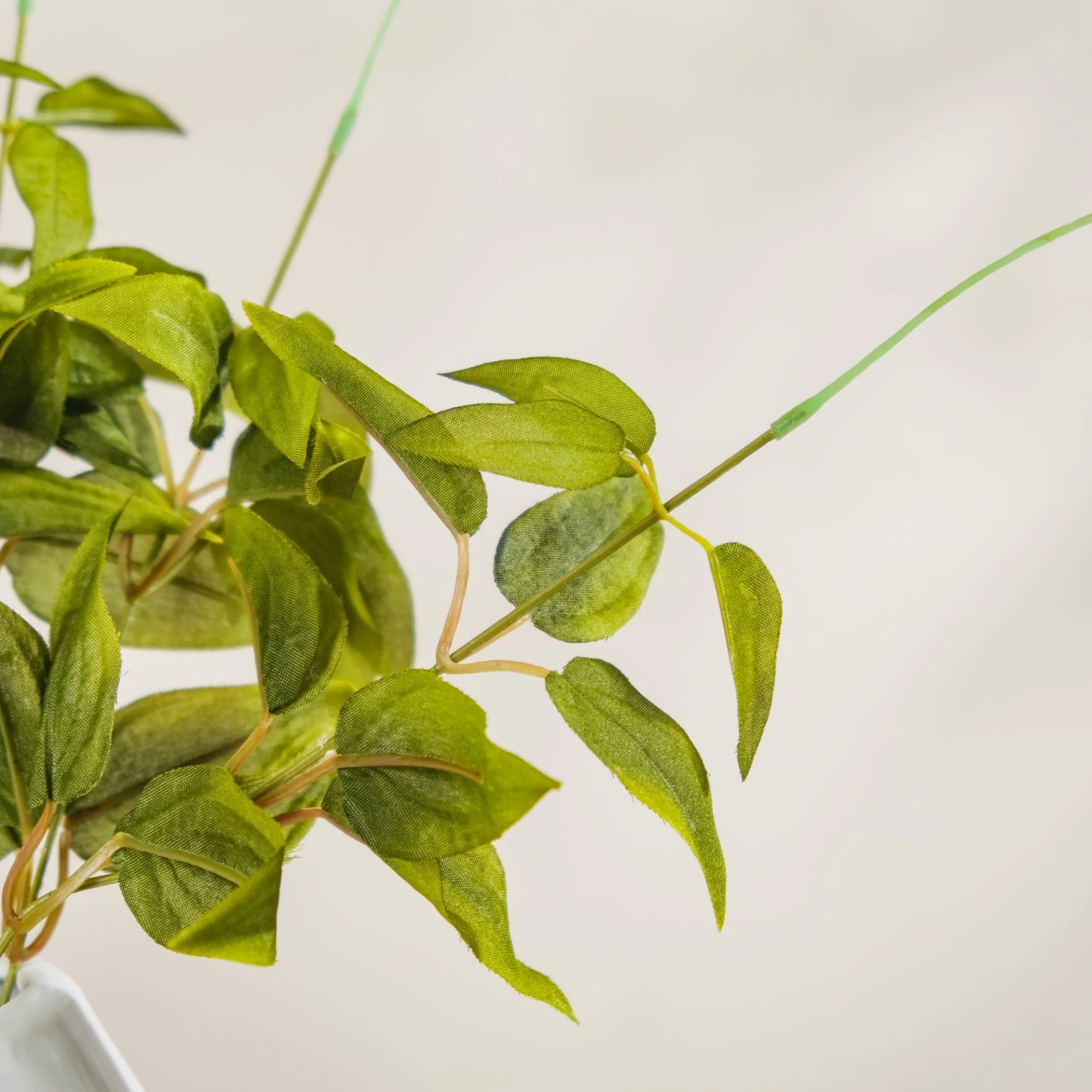 Leaf Stem For Flower Vase - Image 3