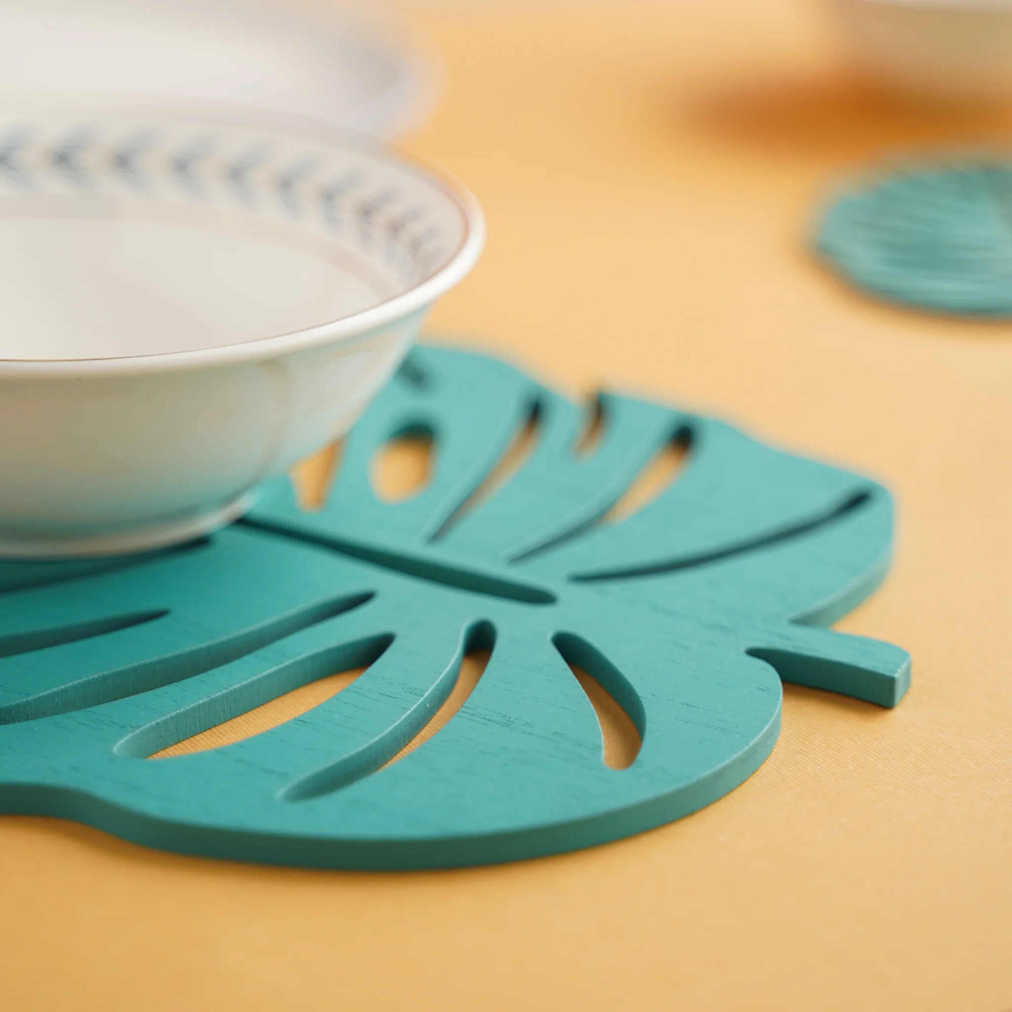 Leaf Table Mat - Image 6