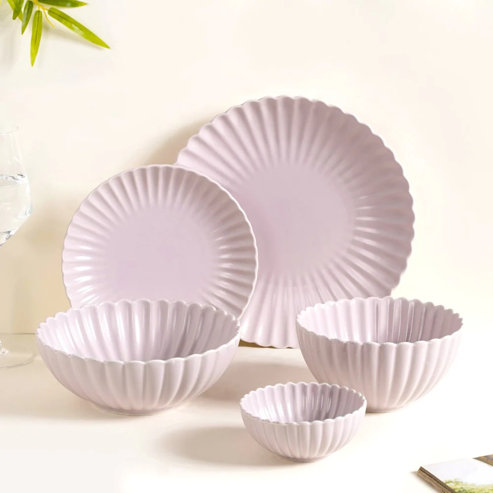 Lilac Scalloped 22 Piece Dinner Set For 6 - Image 3
