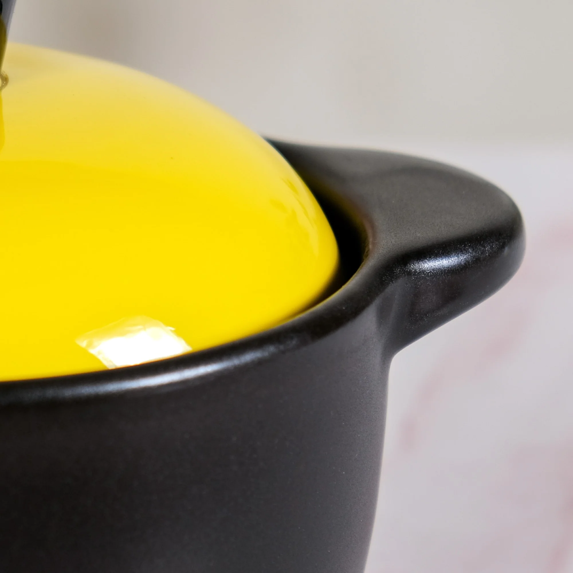 Limonelle Ceramic Cooking Pot With Lid 1200ml - Image 8
