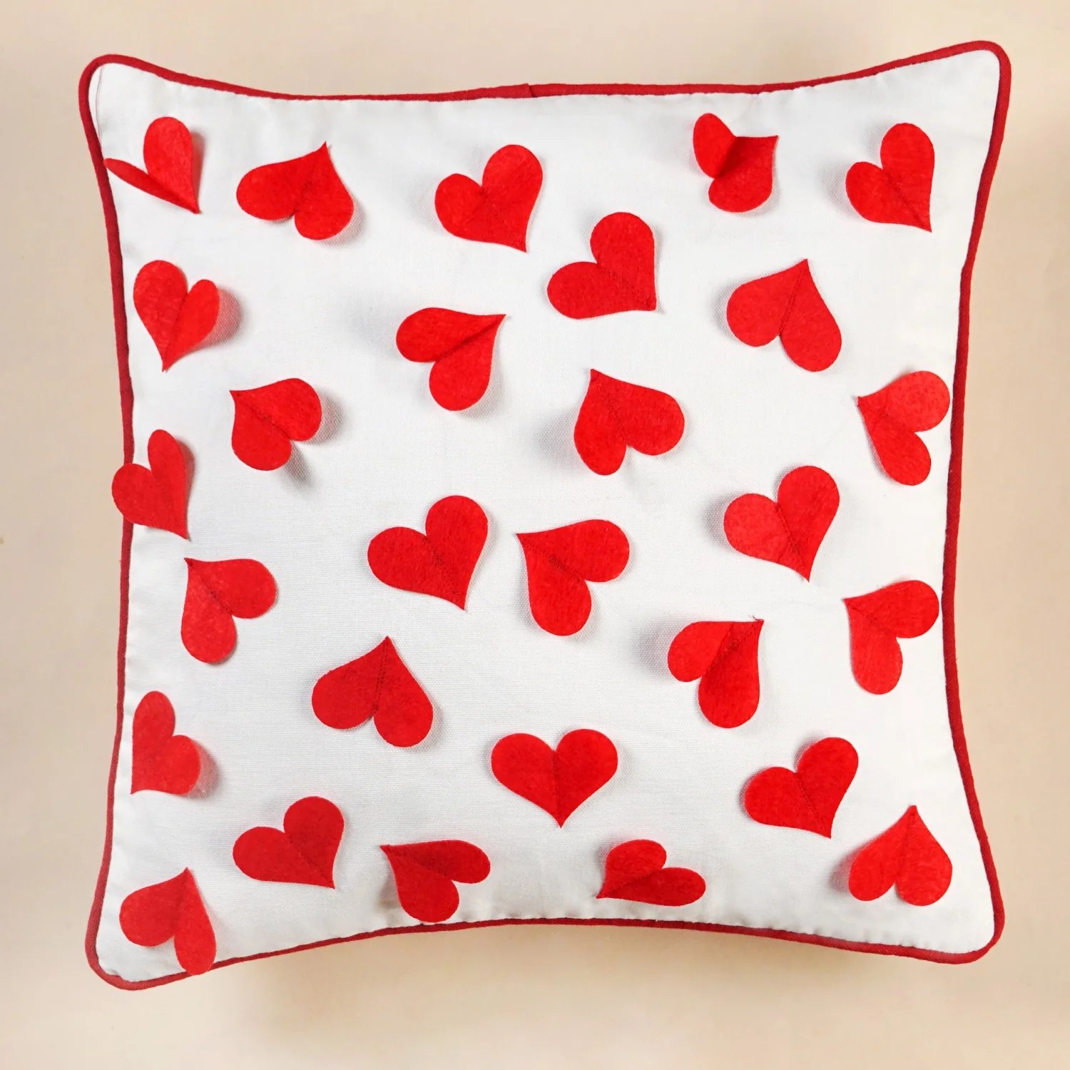 Little Hearts Rakhi Gift Hamper For  Bhaiya And Bhabhi - Image 3