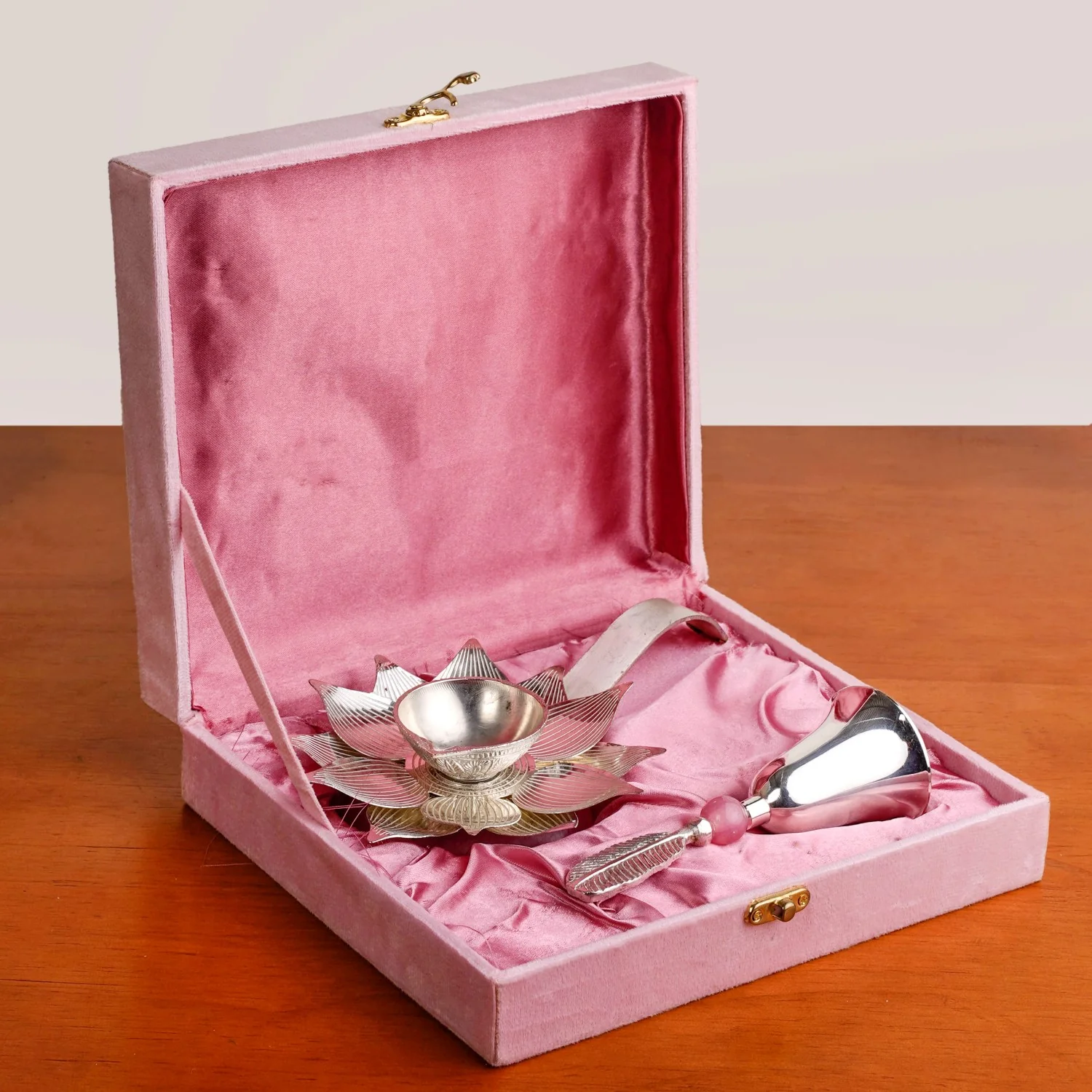 Lotus Diya And Ghanti Set - Image 4