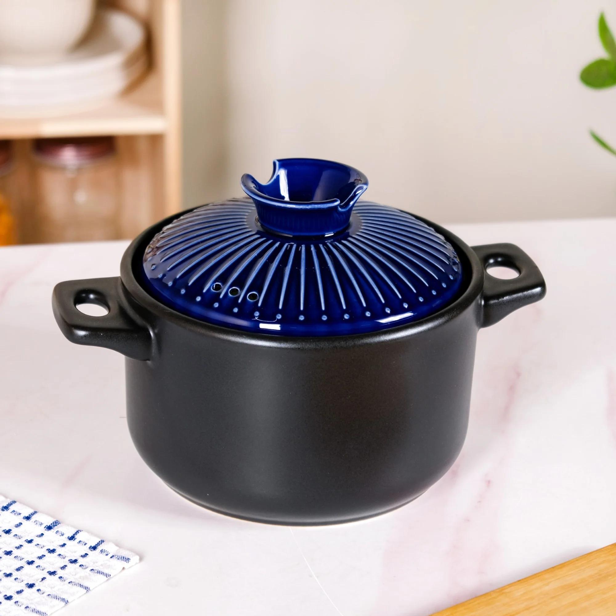 Lumea Ceramic Cooking Pot With Deep Blue Lid 2600ml - Image 11
