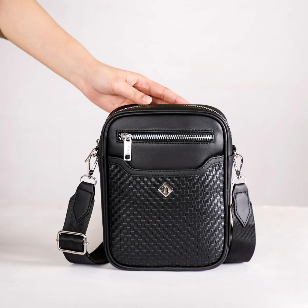 Luxe Crossbody Belt Bag Black - Image 4