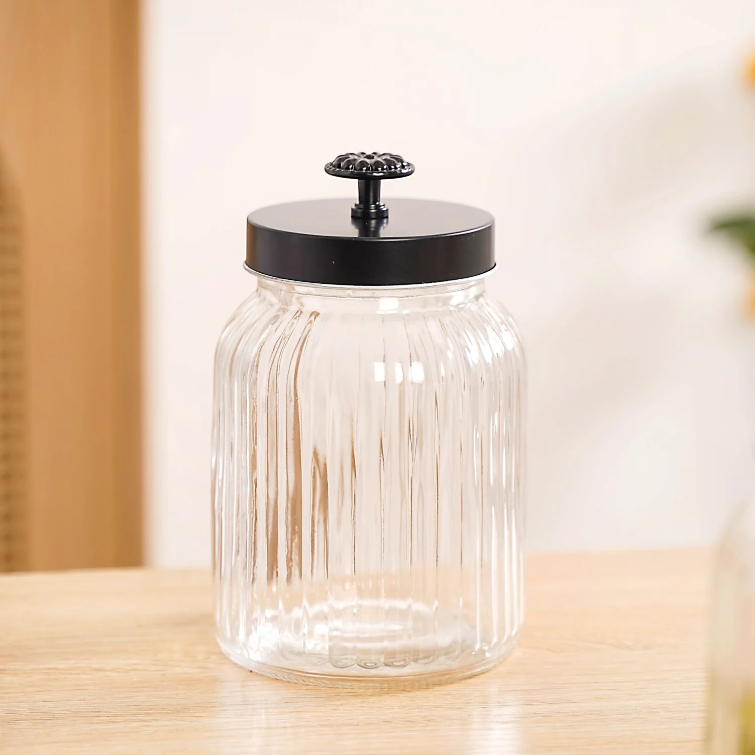 Luxe Fluted Jar With Flower Accent Lid Set Of 4 Matte Black 1000ml - Image 6