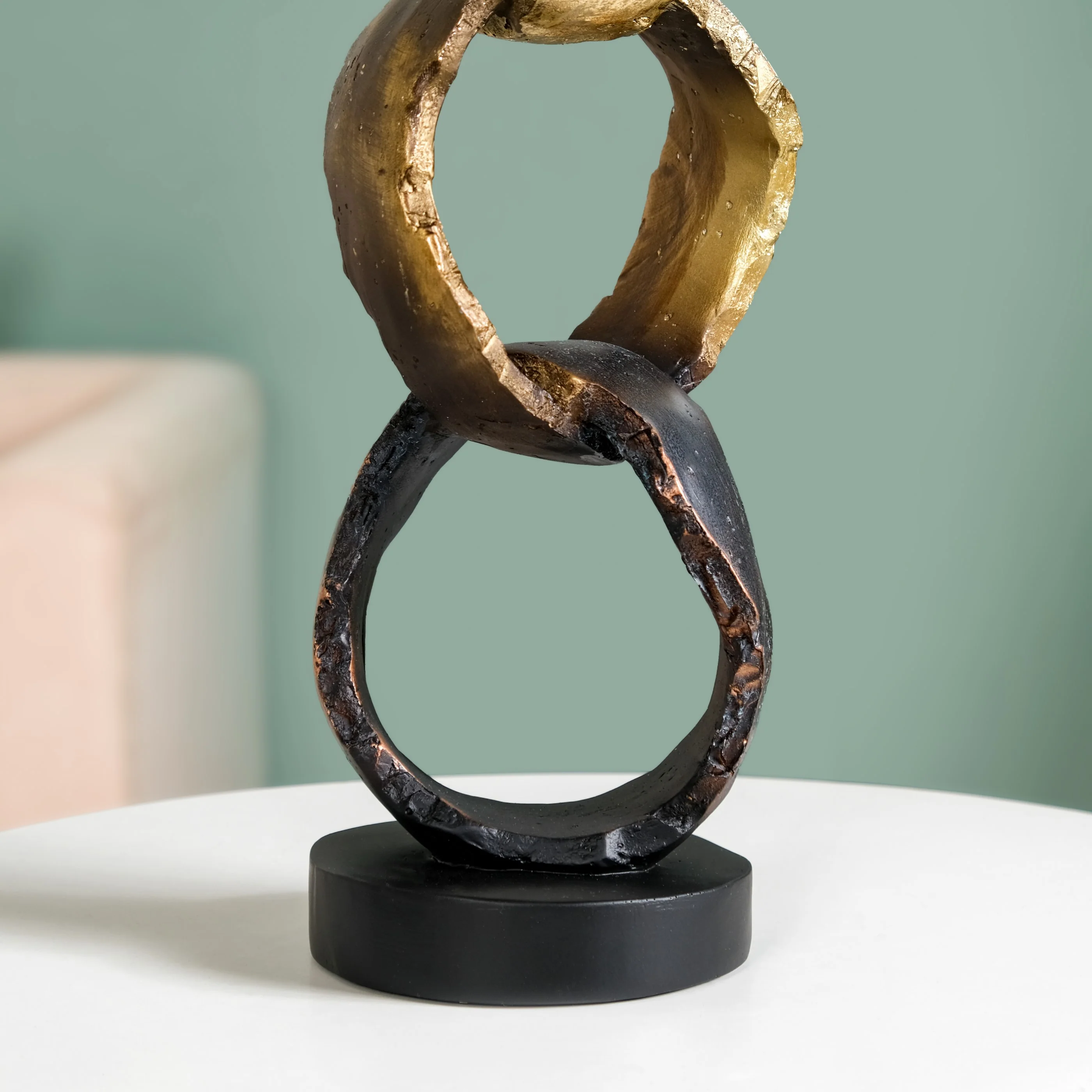 Luxe Linked Hoops Decor - Image 6