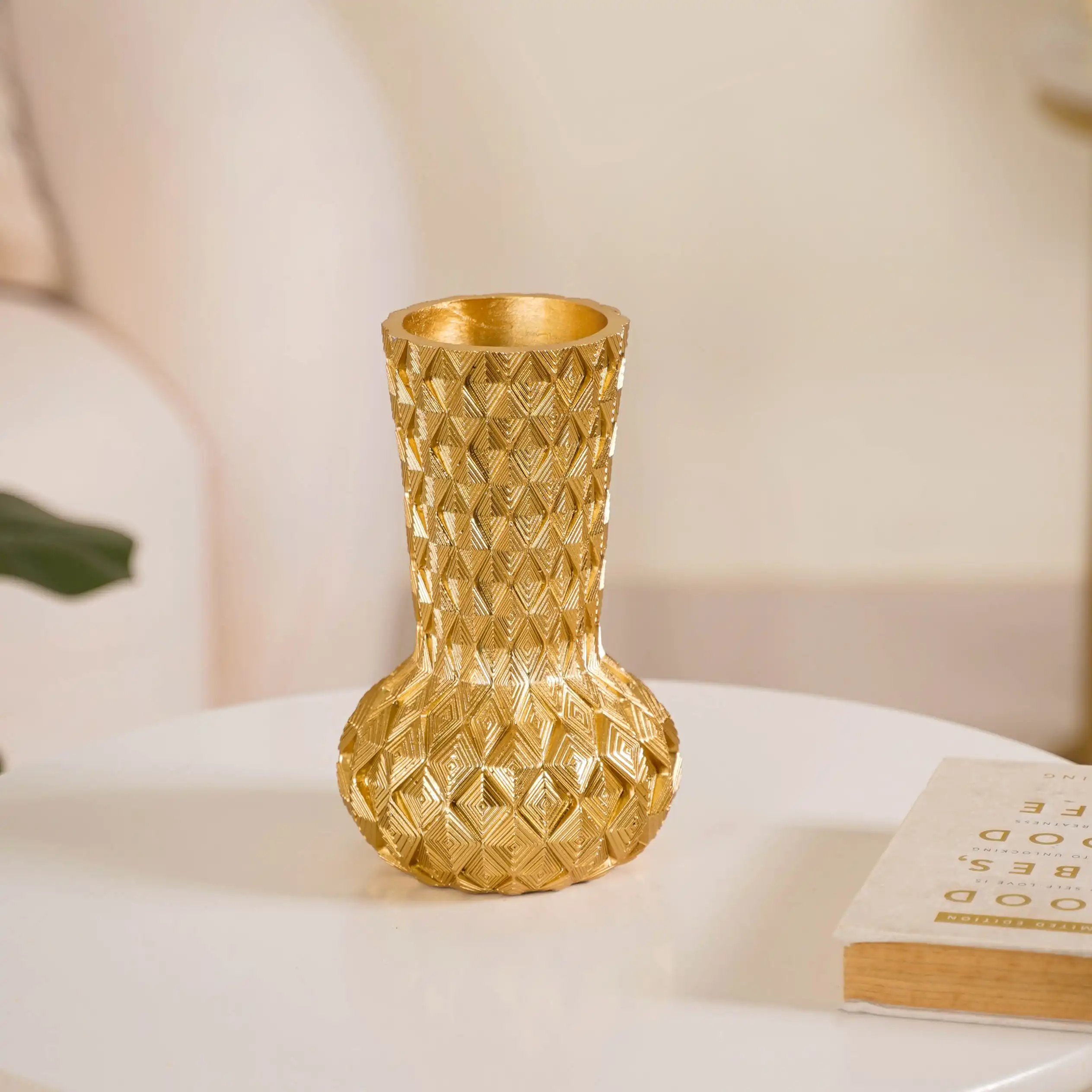 Luxe Textured Golden Flower Vase - Image 3