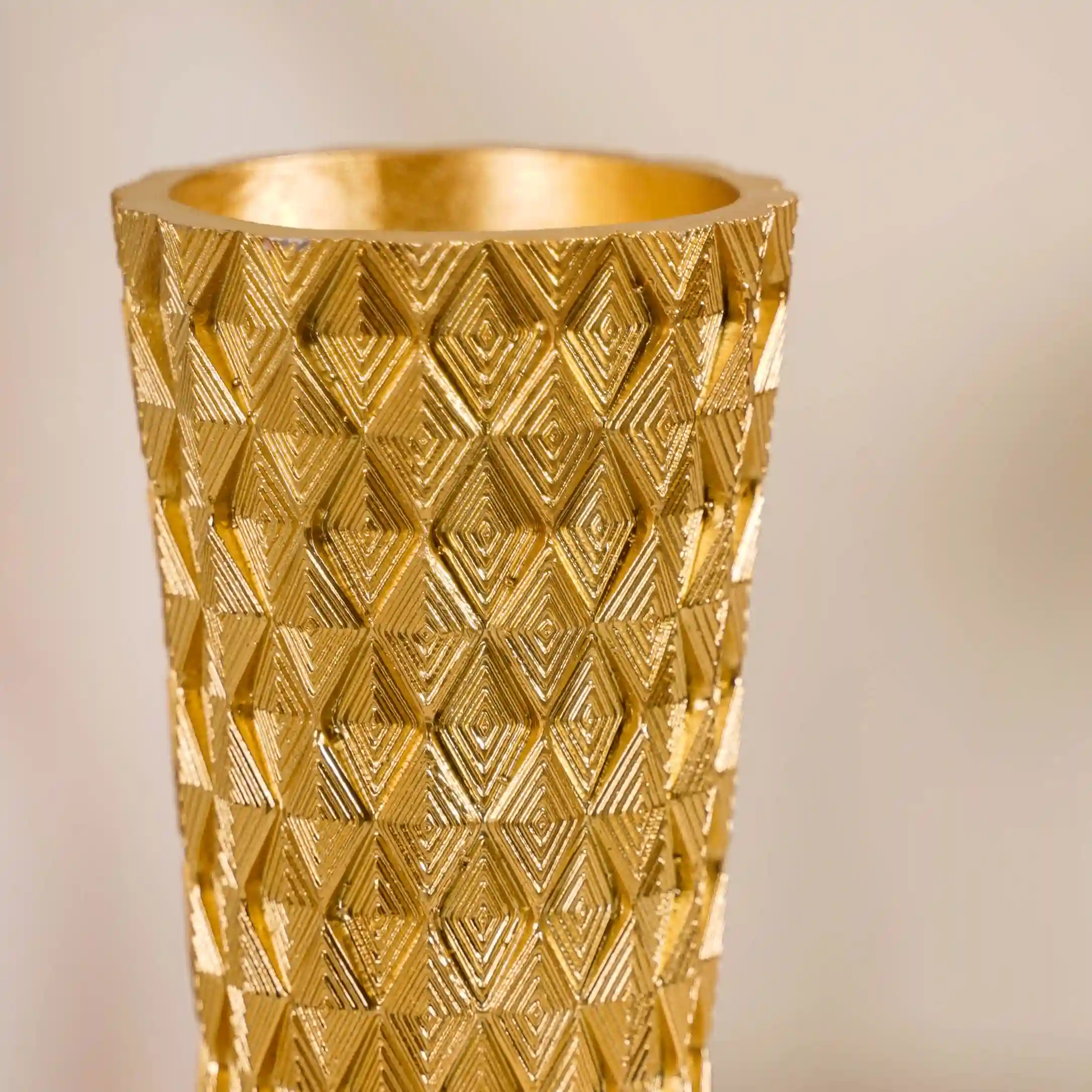 Luxe Textured Golden Flower Vase - Image 9